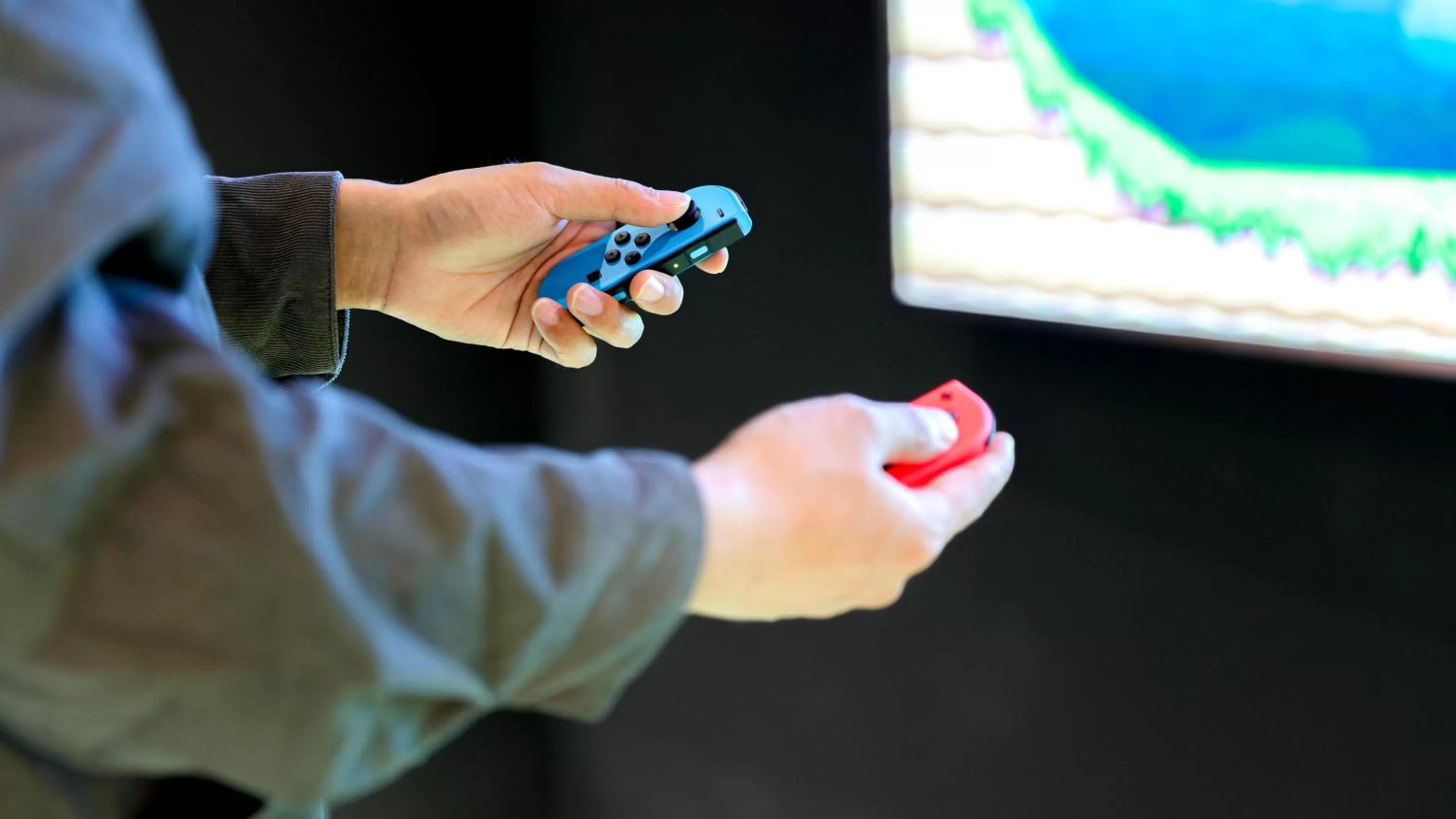 Entertainment in Ramada Plaza Shanghai Pudong Airport - 3 mins to PVG depature floor & check entrance with hotel shuttle