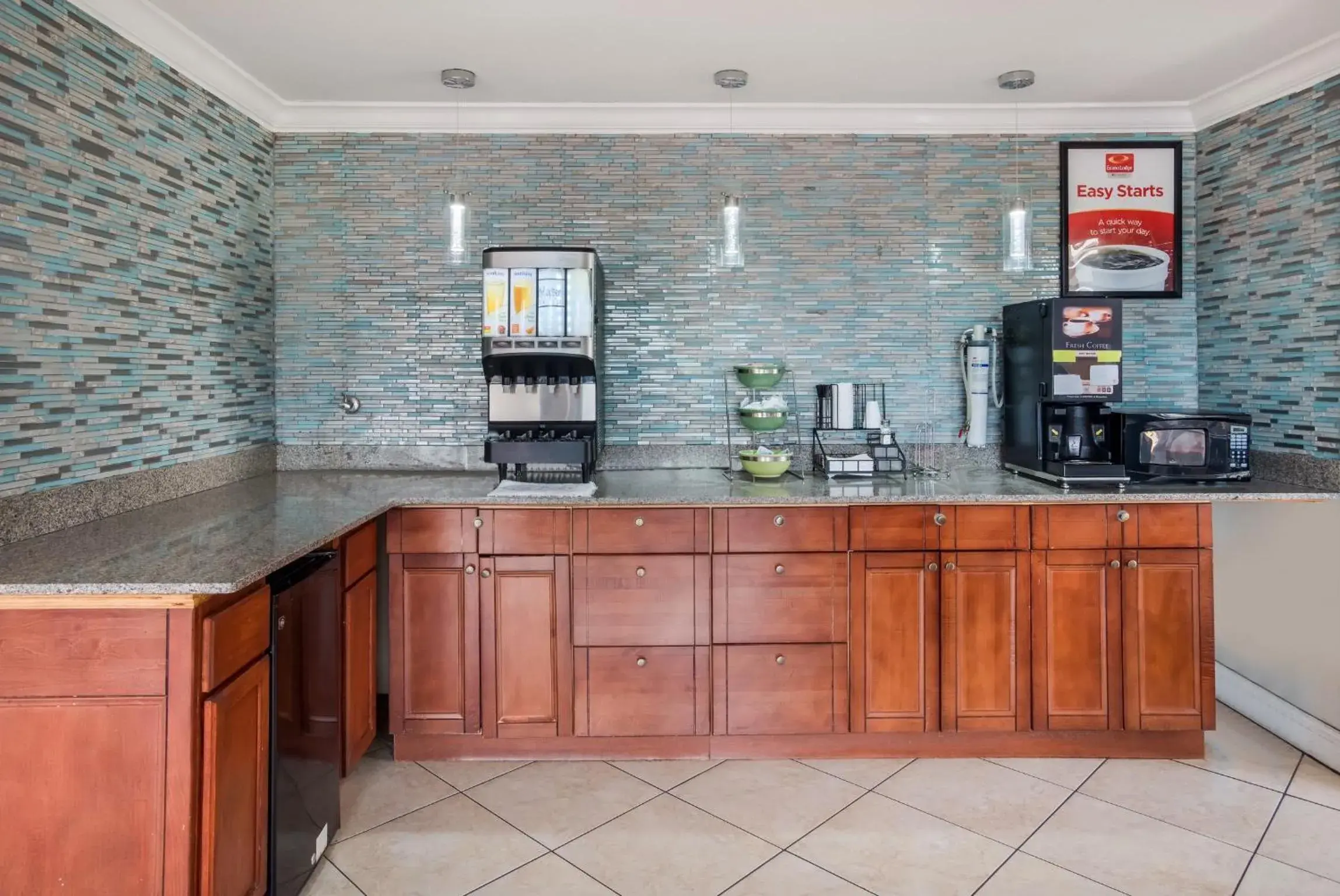 Kitchen/Kitchenette in Econo Lodge Lake Charles University Area