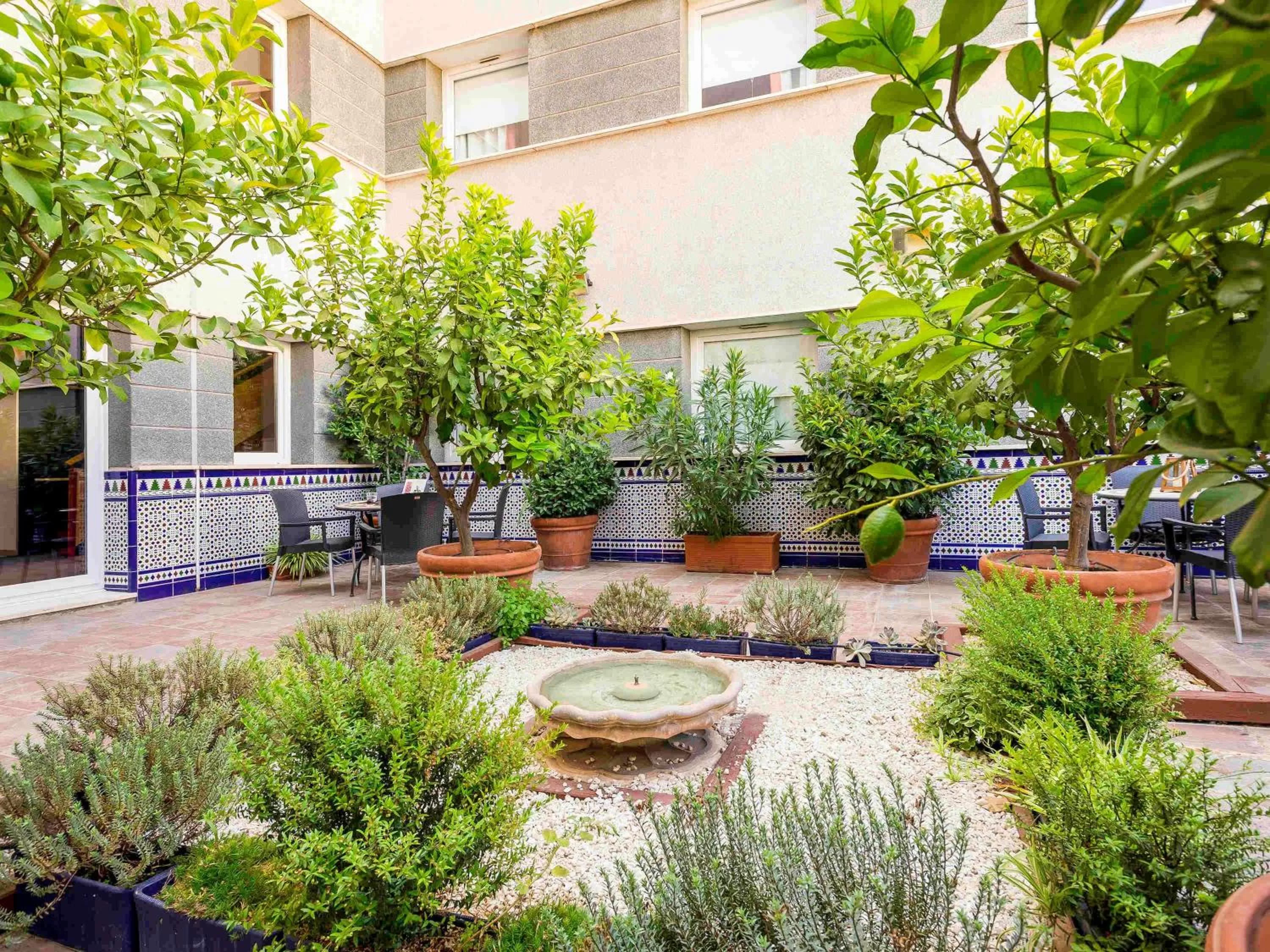 On site in Ibis Granada