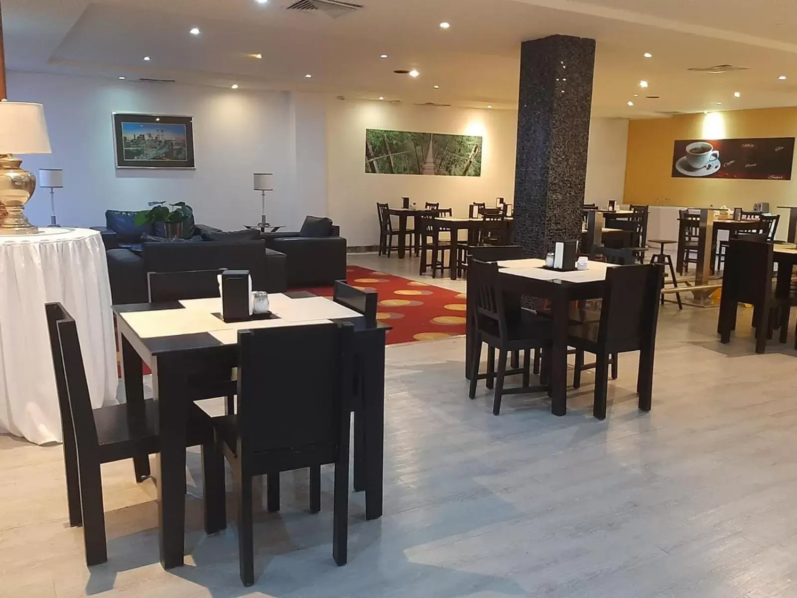 Restaurant/Places to Eat in Ramada by Wyndham Princess Santo Domingo