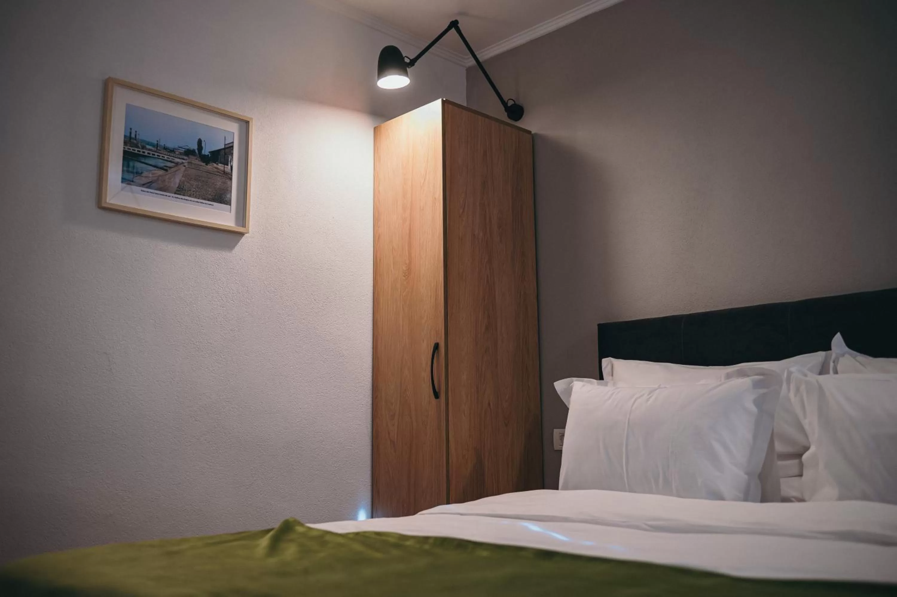 Photo of the whole room, Bed in Nest Guesthouse