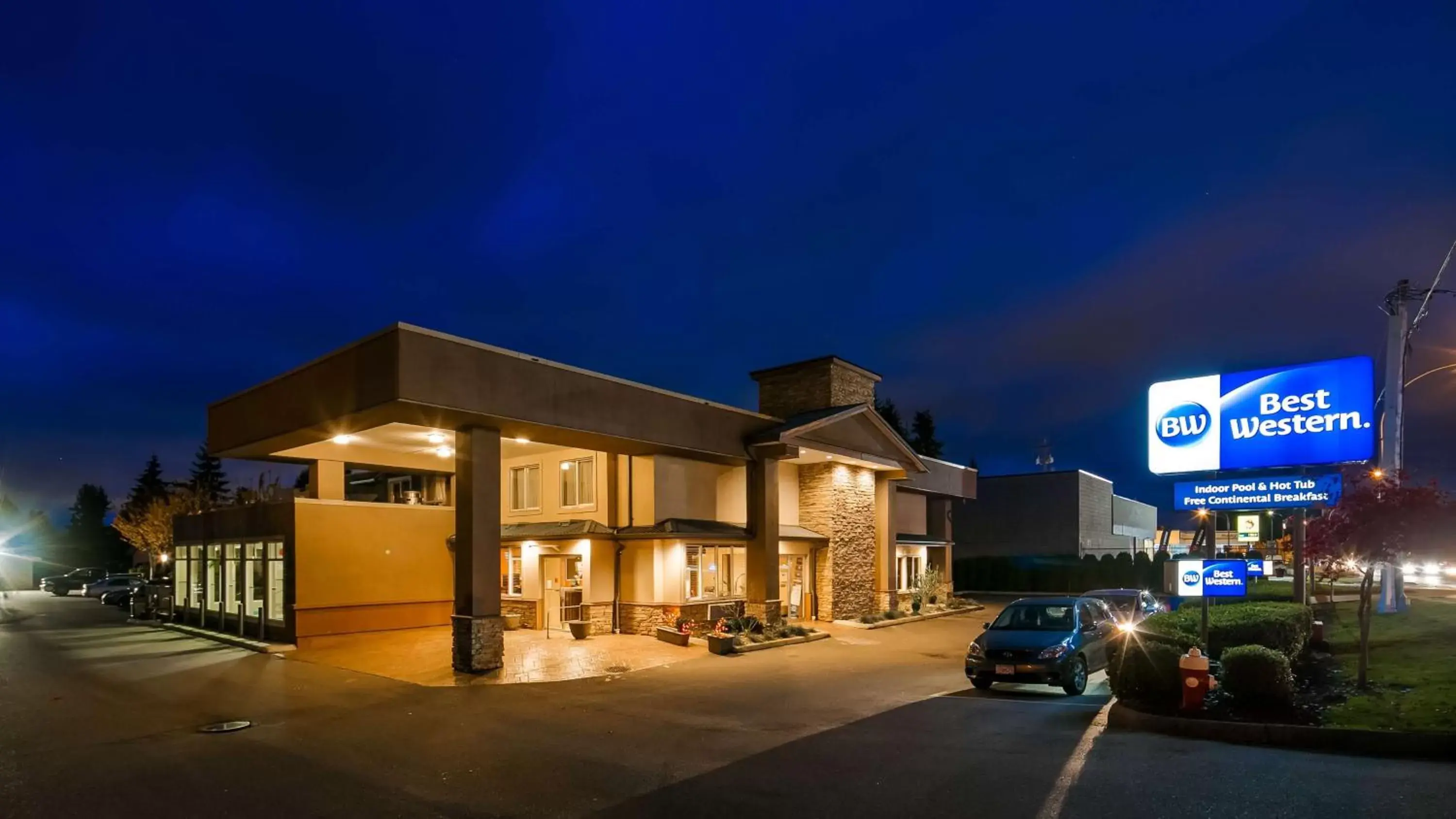 Property Building in Best Western Maple Ridge