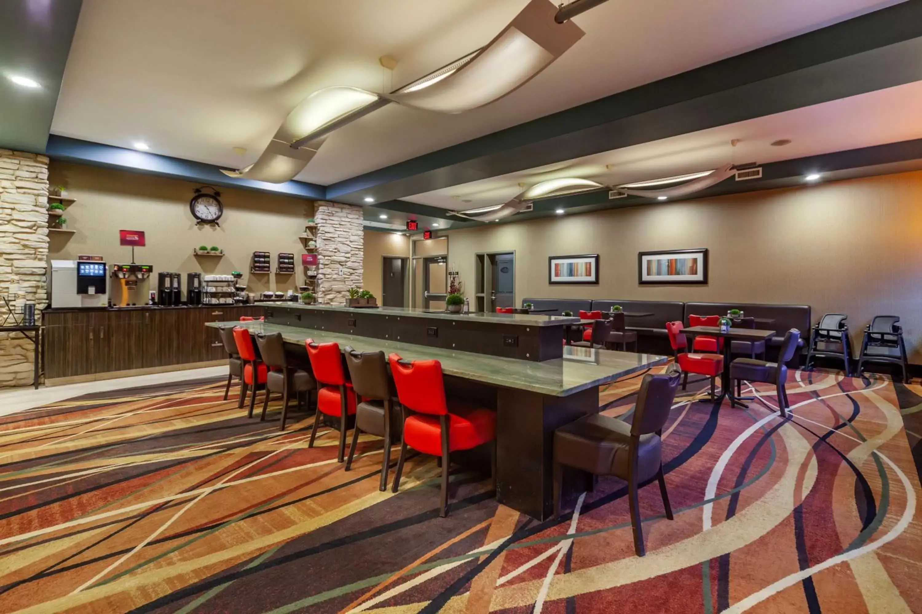 Breakfast, Restaurant/Places to Eat in Best Western Plus Drayton Valley All Suites