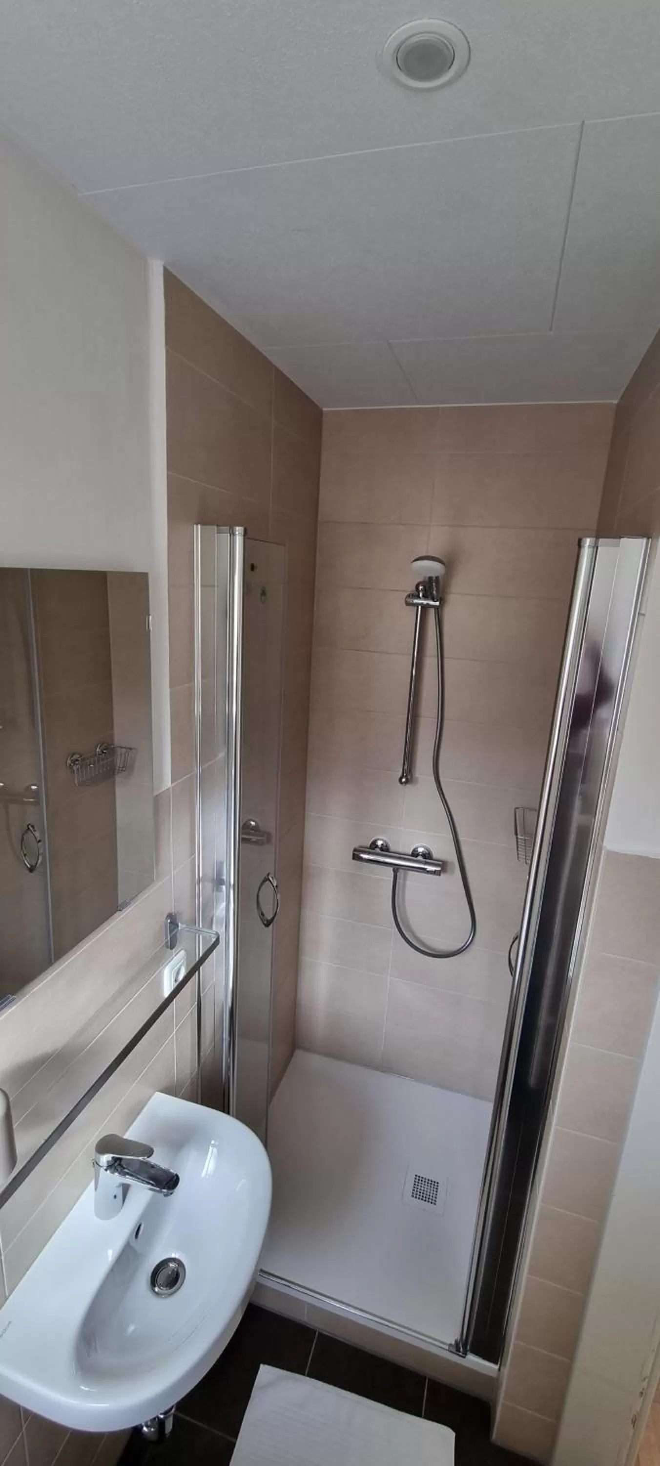 Shower, Bathroom in B&B Orchidee