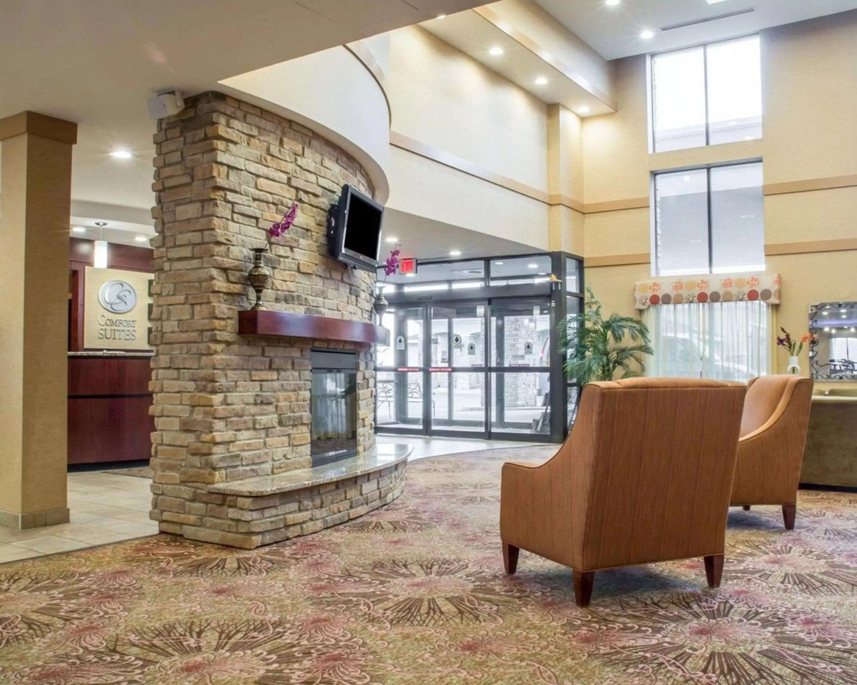 Lobby or reception in Comfort Suites Cicero - Syracuse North