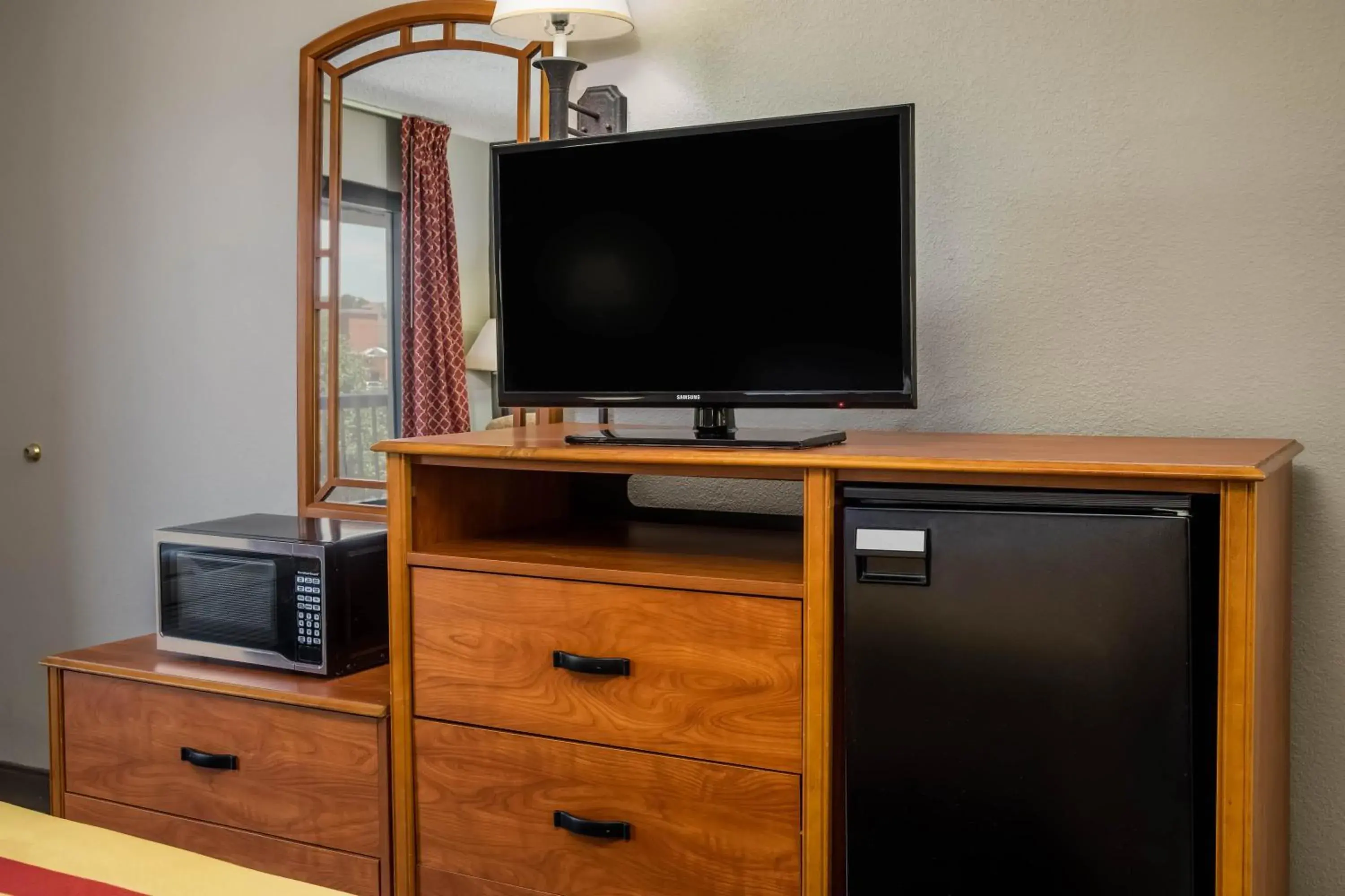 TV and multimedia, TV/Entertainment Center in Days Inn by Wyndham Wilson