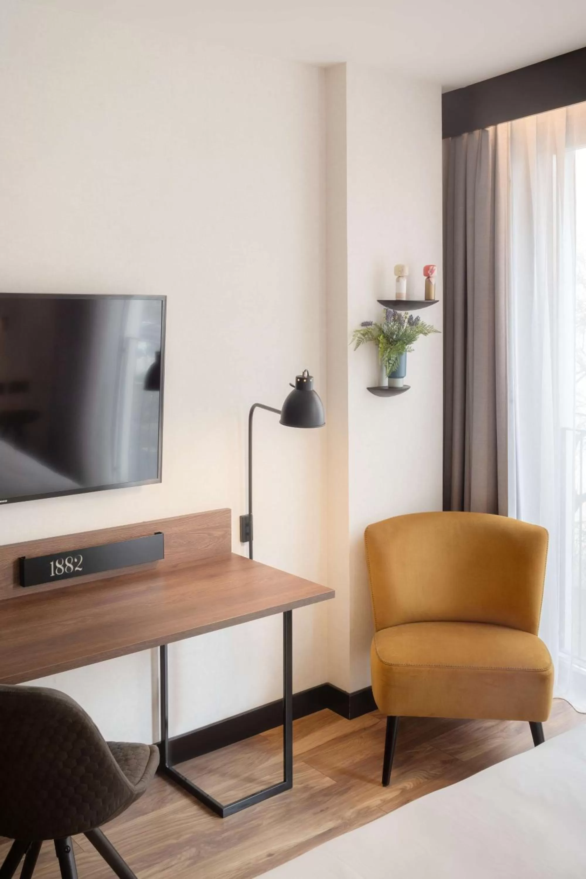 Photo of the whole room in Radisson Blu 1882 Hotel, Barcelona Sagrada Familia