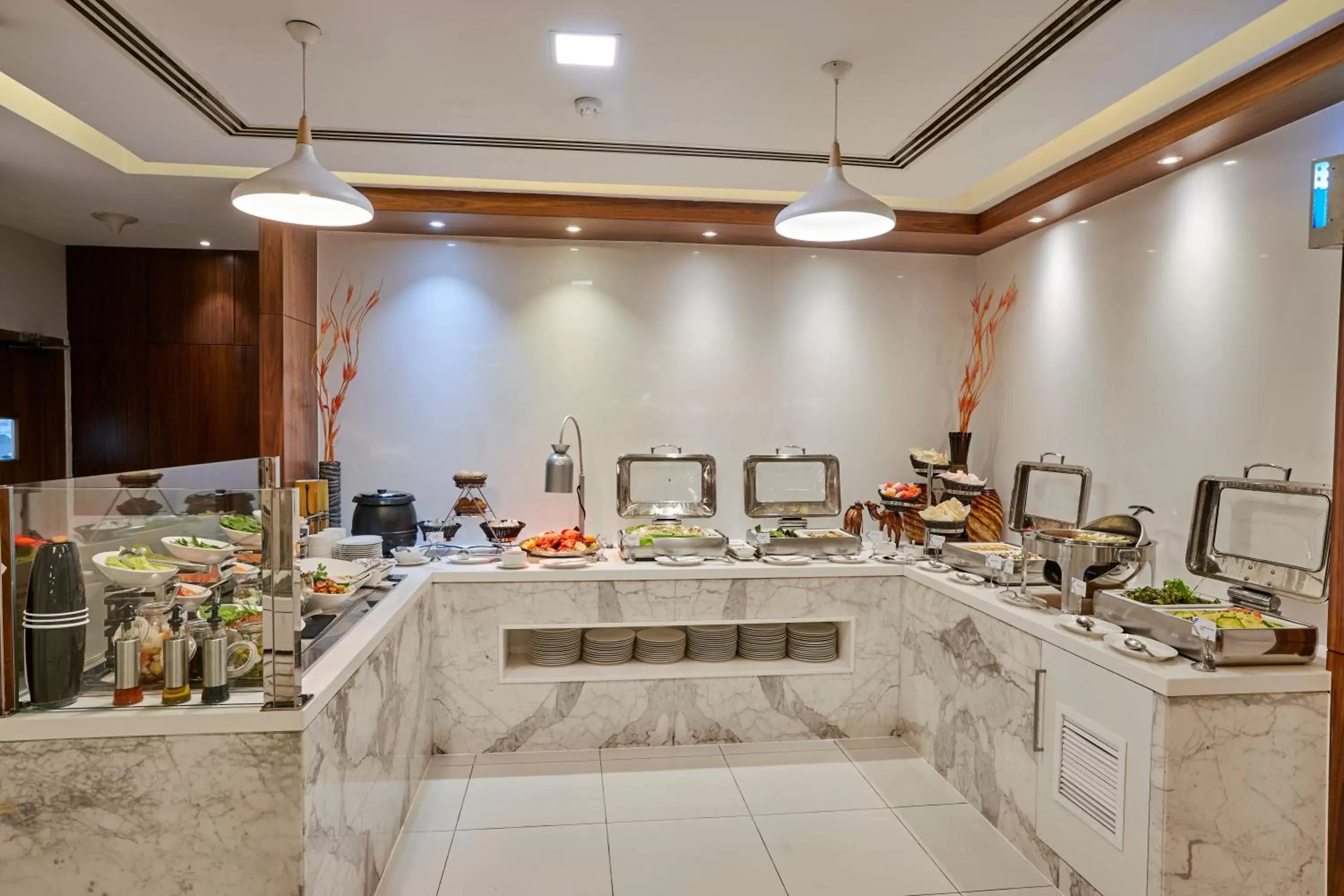 Breakfast, Kitchen/Kitchenette in Citymax Sharjah