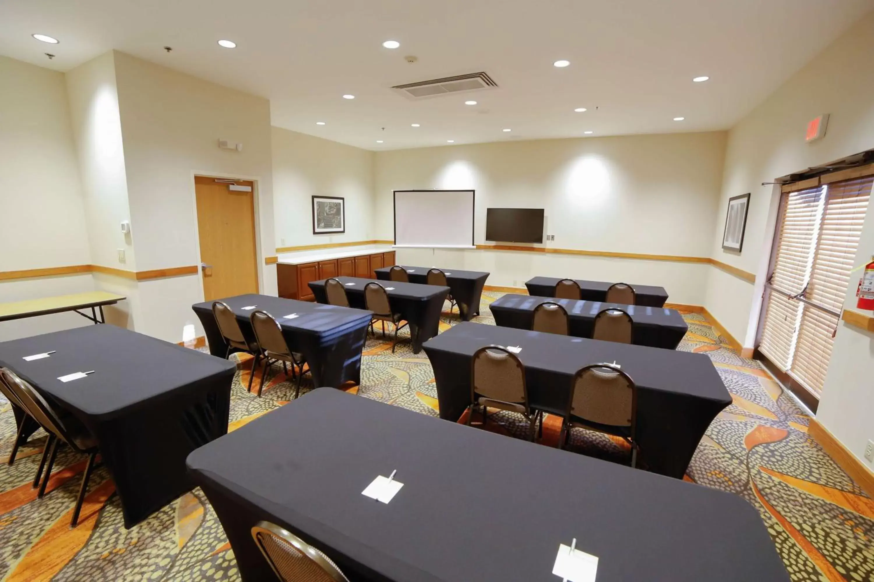 Meeting/conference room in Hampton Inn Franklin, NC