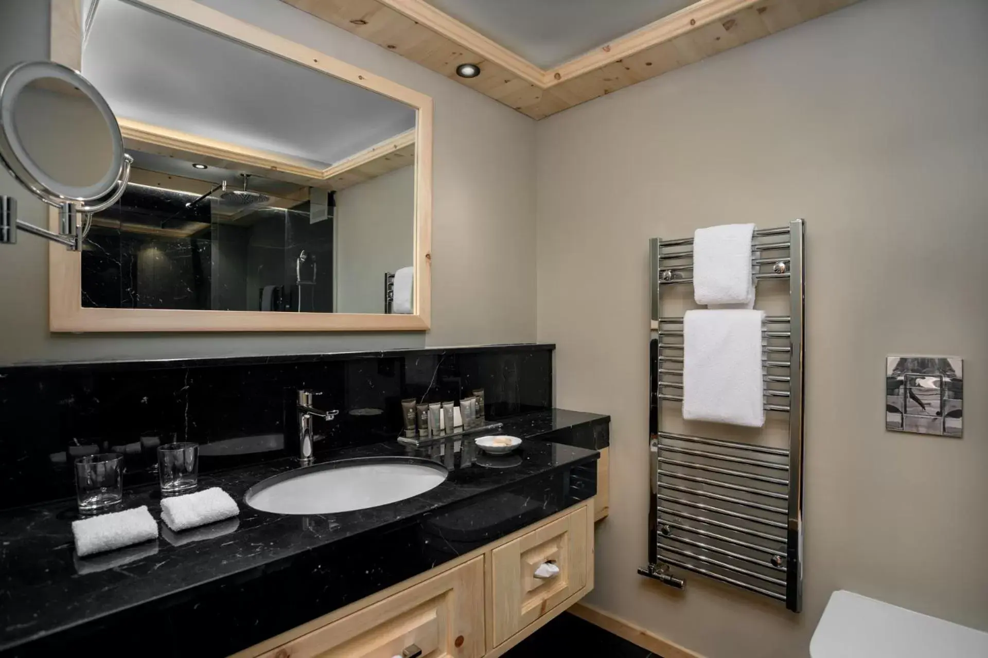 Bathroom in Precise Tale Seehof Davos