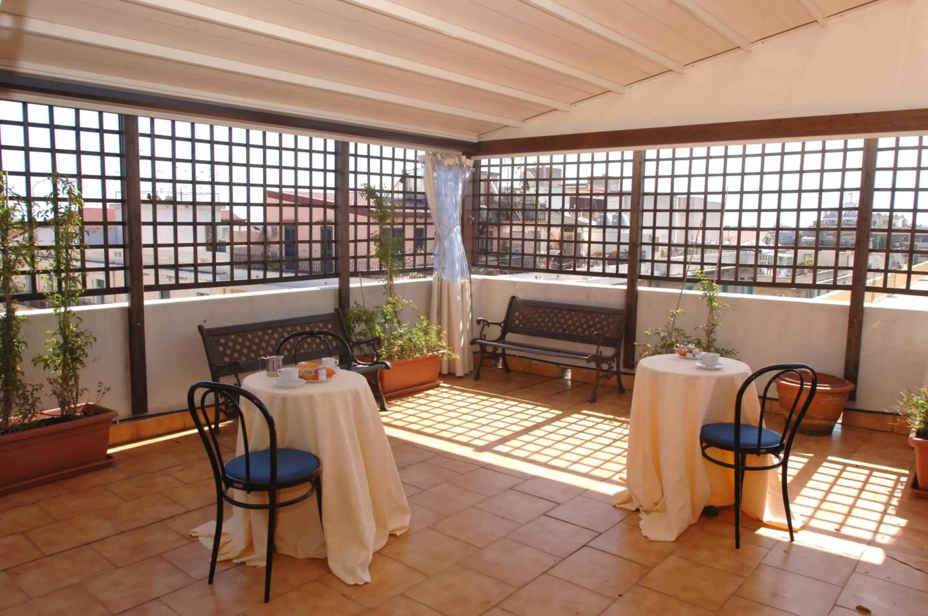 Balcony/Terrace, Restaurant/Places to Eat in Hotel La Residenza