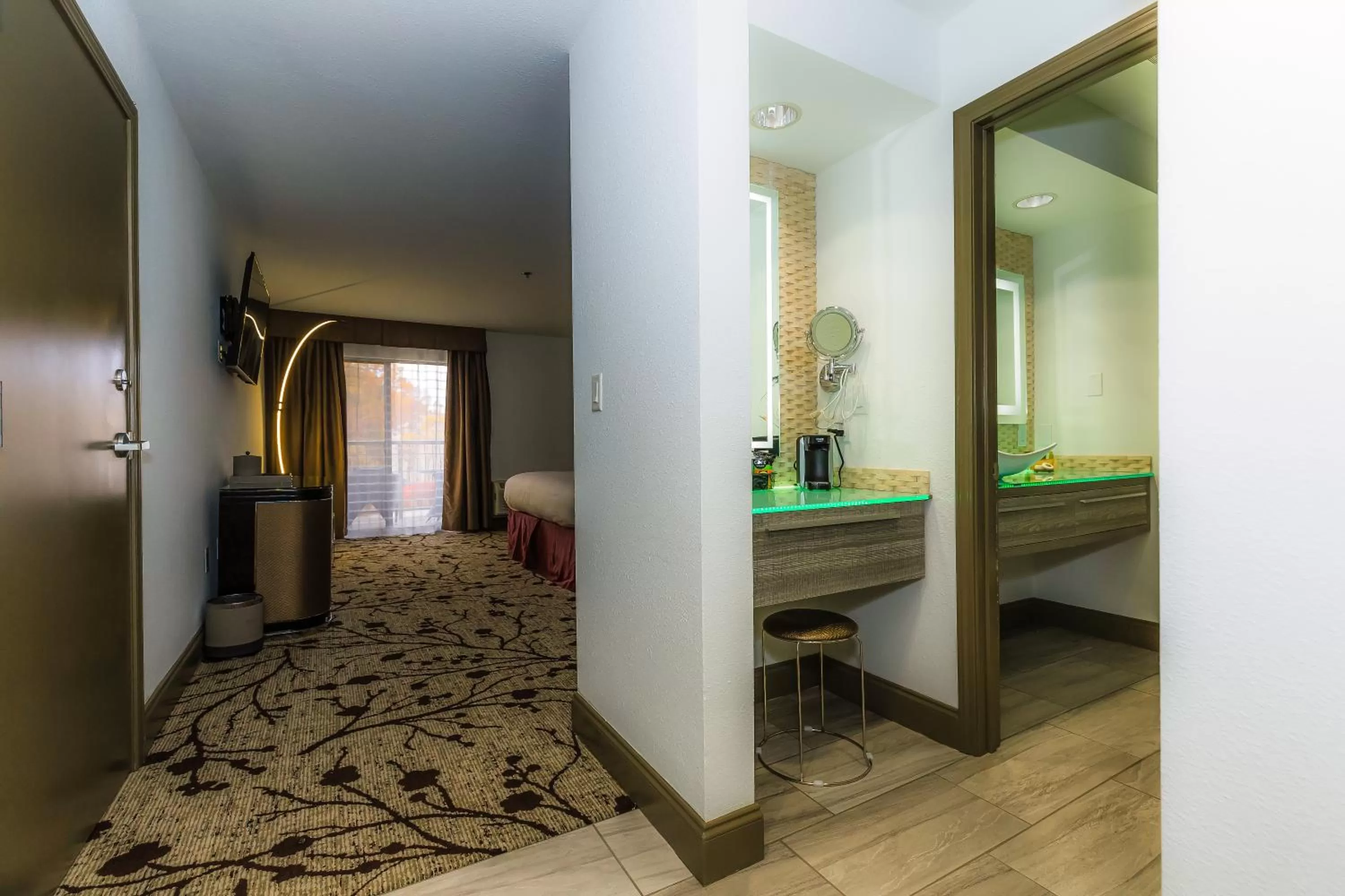 Regalia Hotel & Conference Center