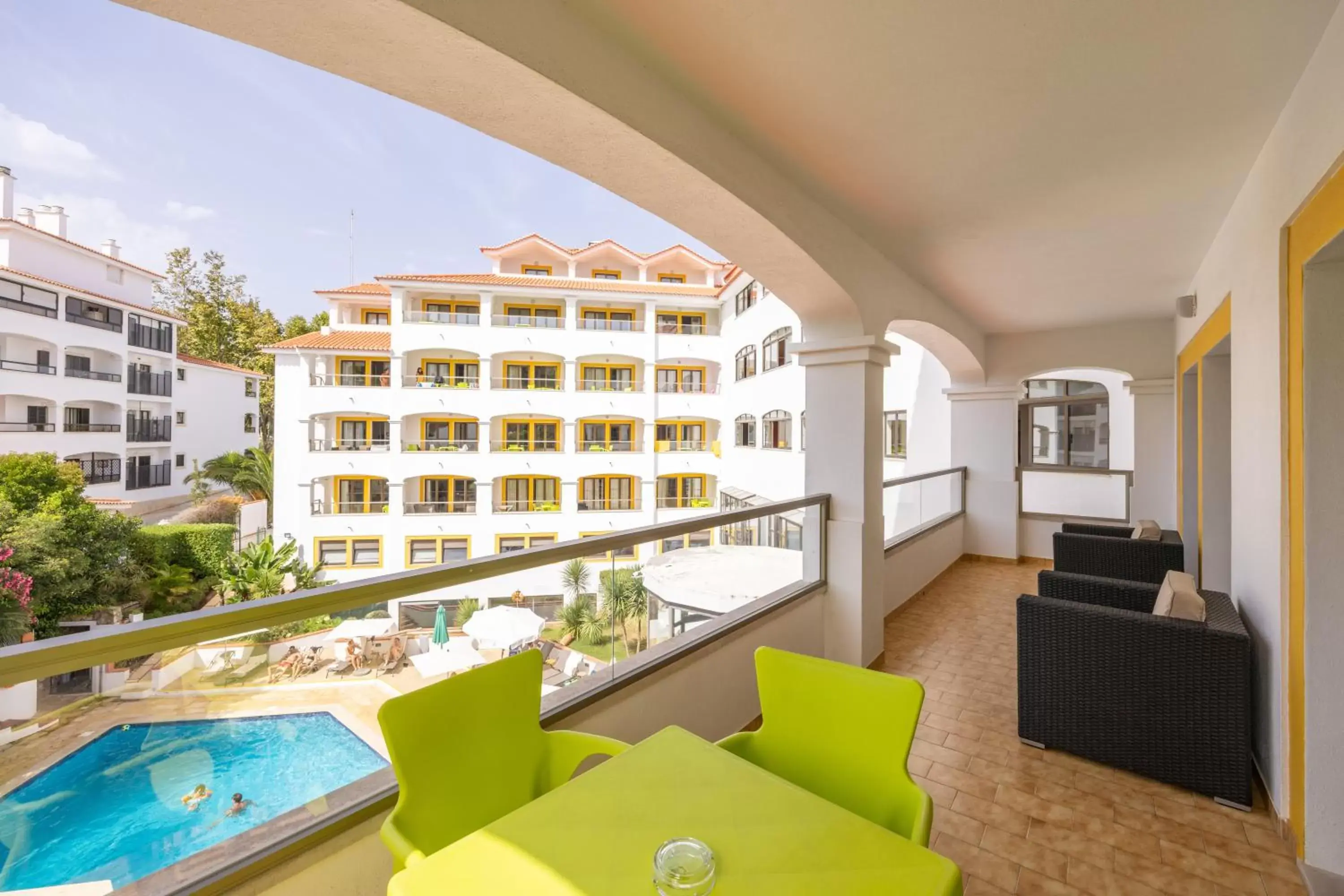 Balcony/Terrace, Pool View in Clube do Lago Hotel