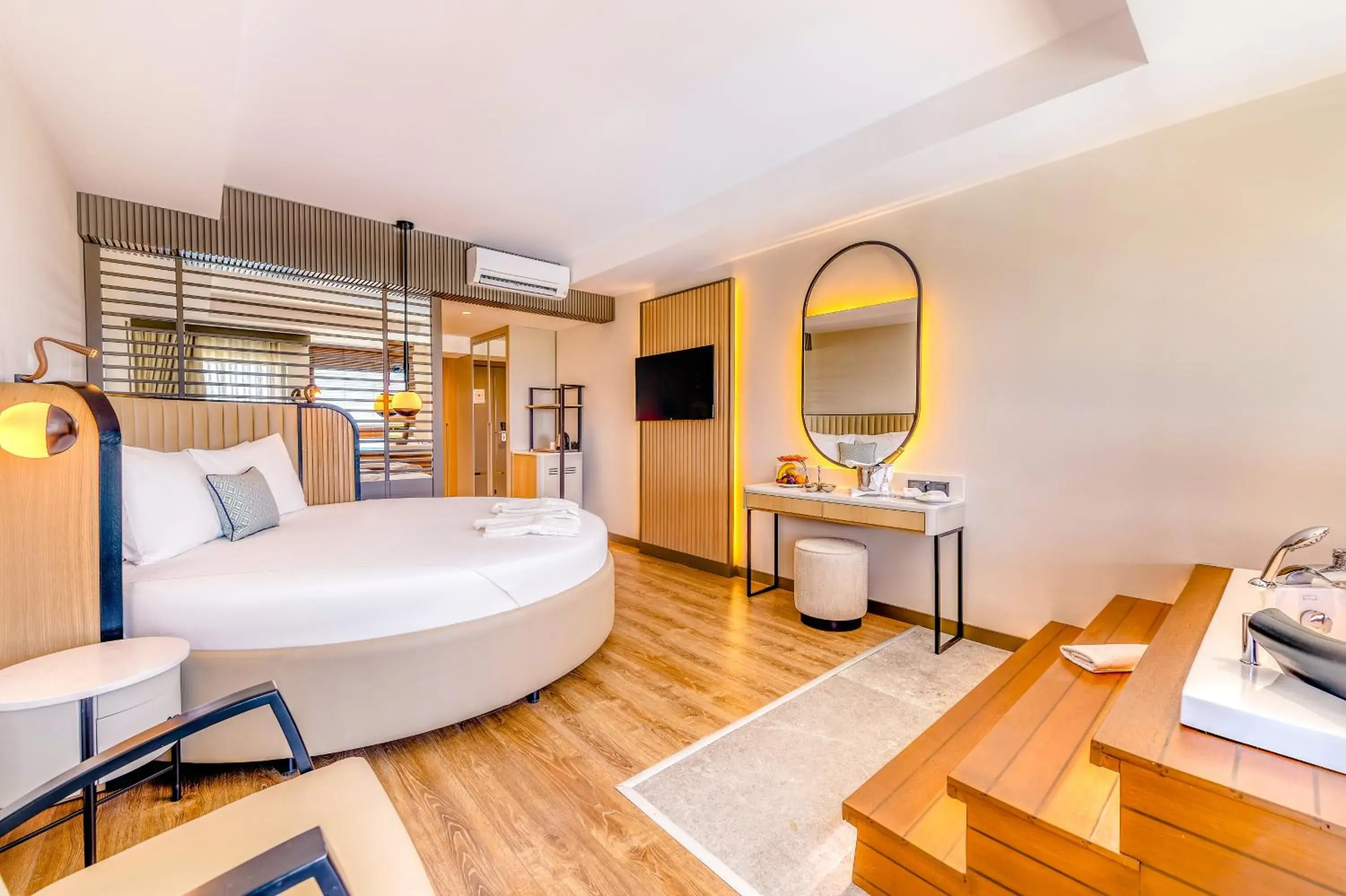 Bed, Bathroom in Belek Beach Resort Hotel