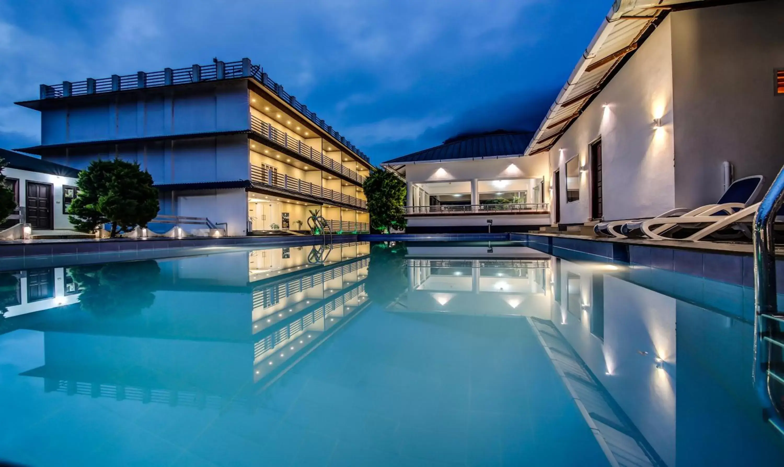 Swimming pool in Misty Garden Resort and SPA Swimming pool in Misty Garden Resort and SPA