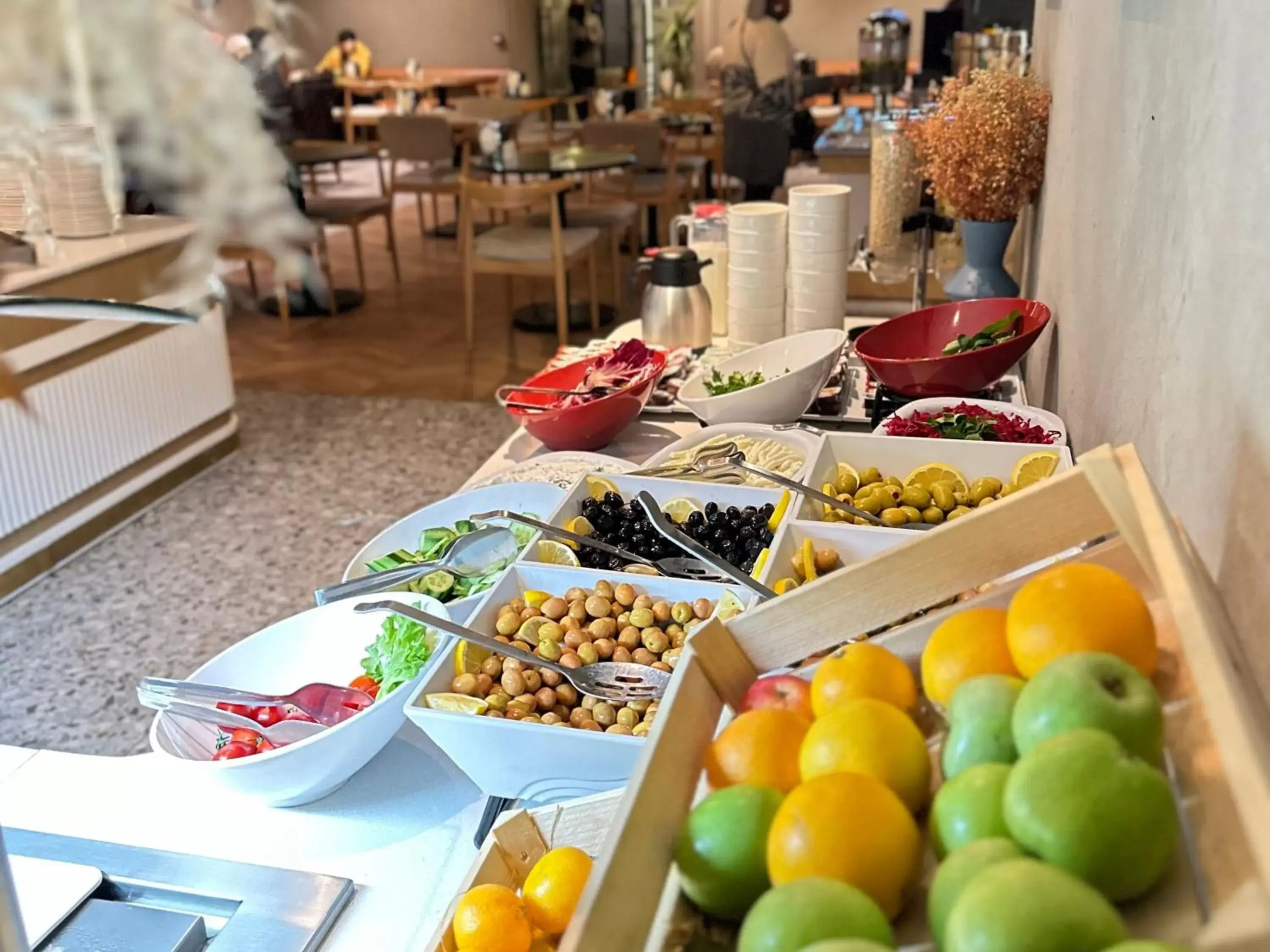 Restaurant/places to eat in Edition Old City Hotel Restaurant/places to eat in Edition Old City Hotel