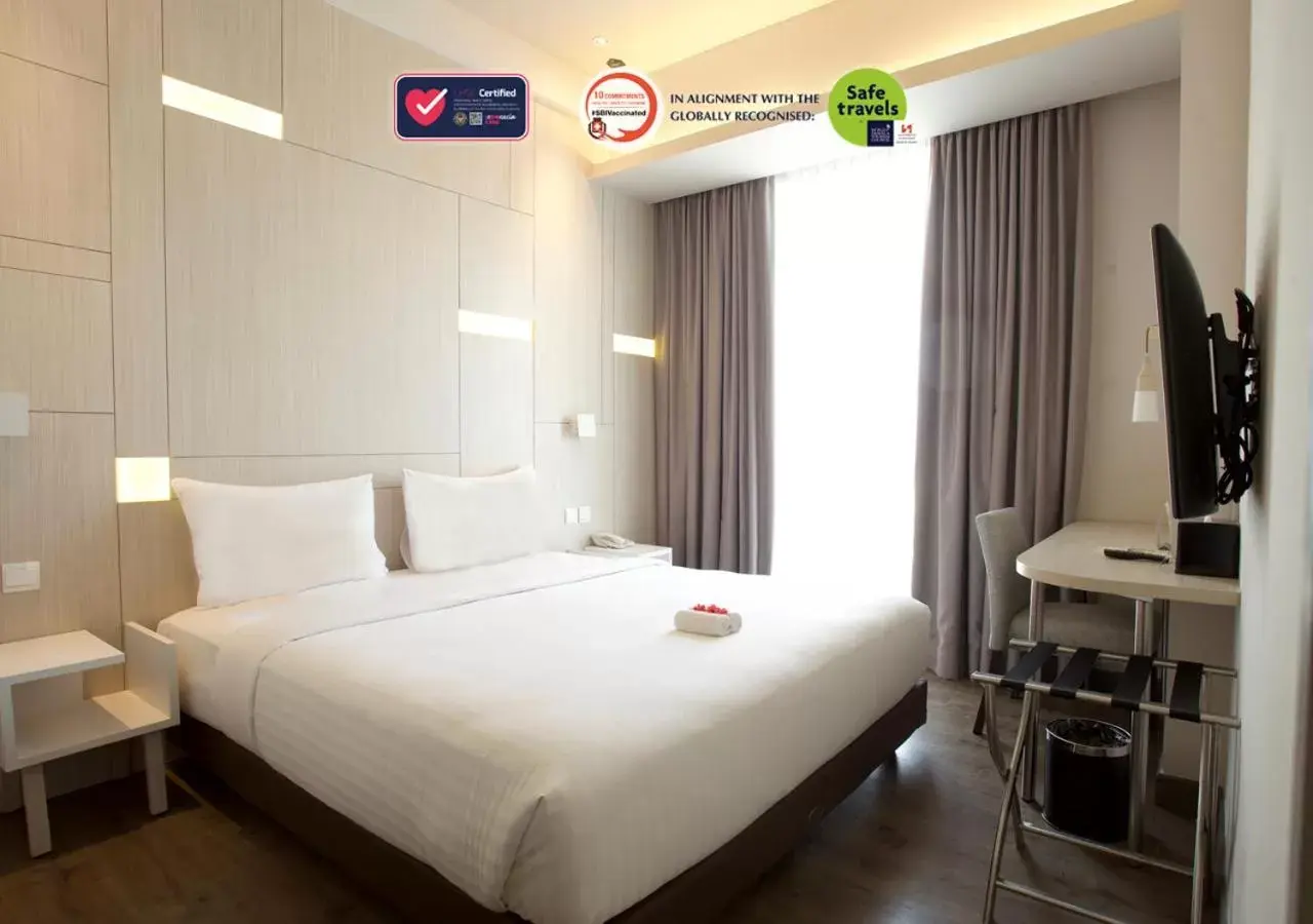 Bed in Swiss-Belinn Cikarang