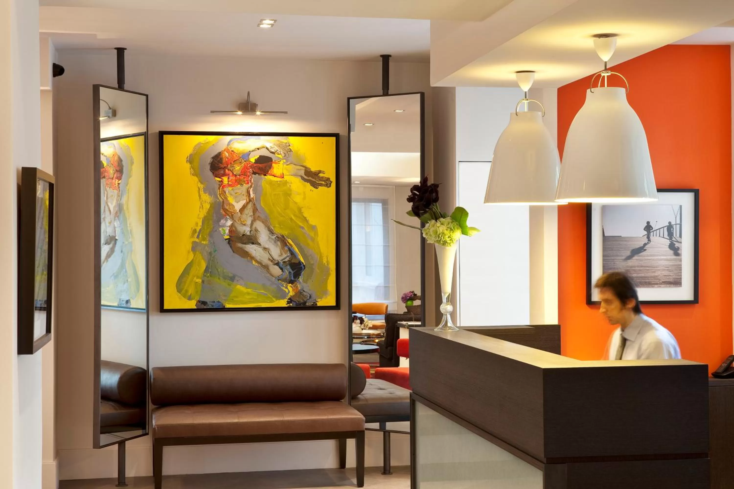 Lobby or reception in Hôtel Marais Bastille