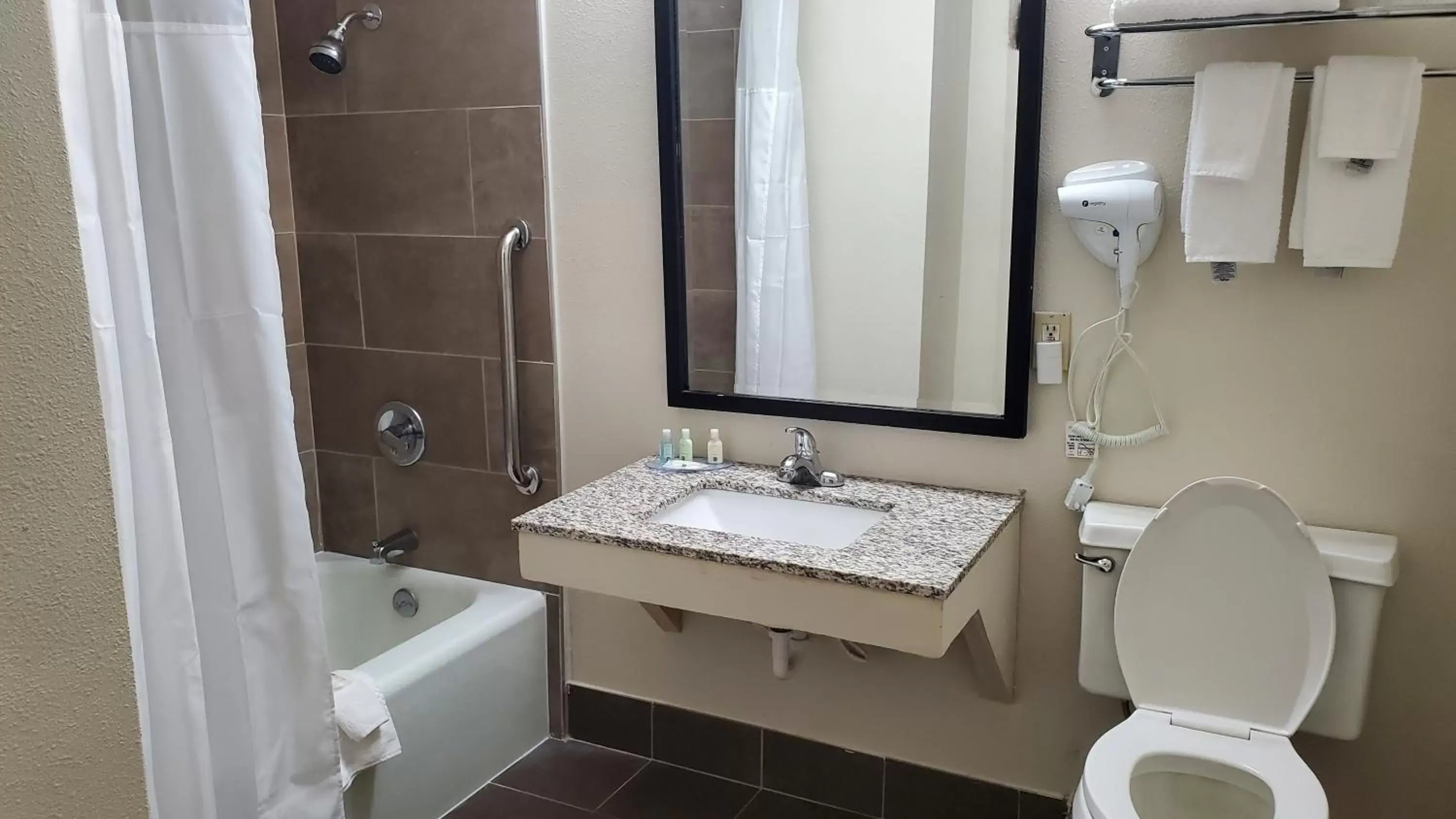 Shower, Bathroom in Quality Inn & Suites Alamosa