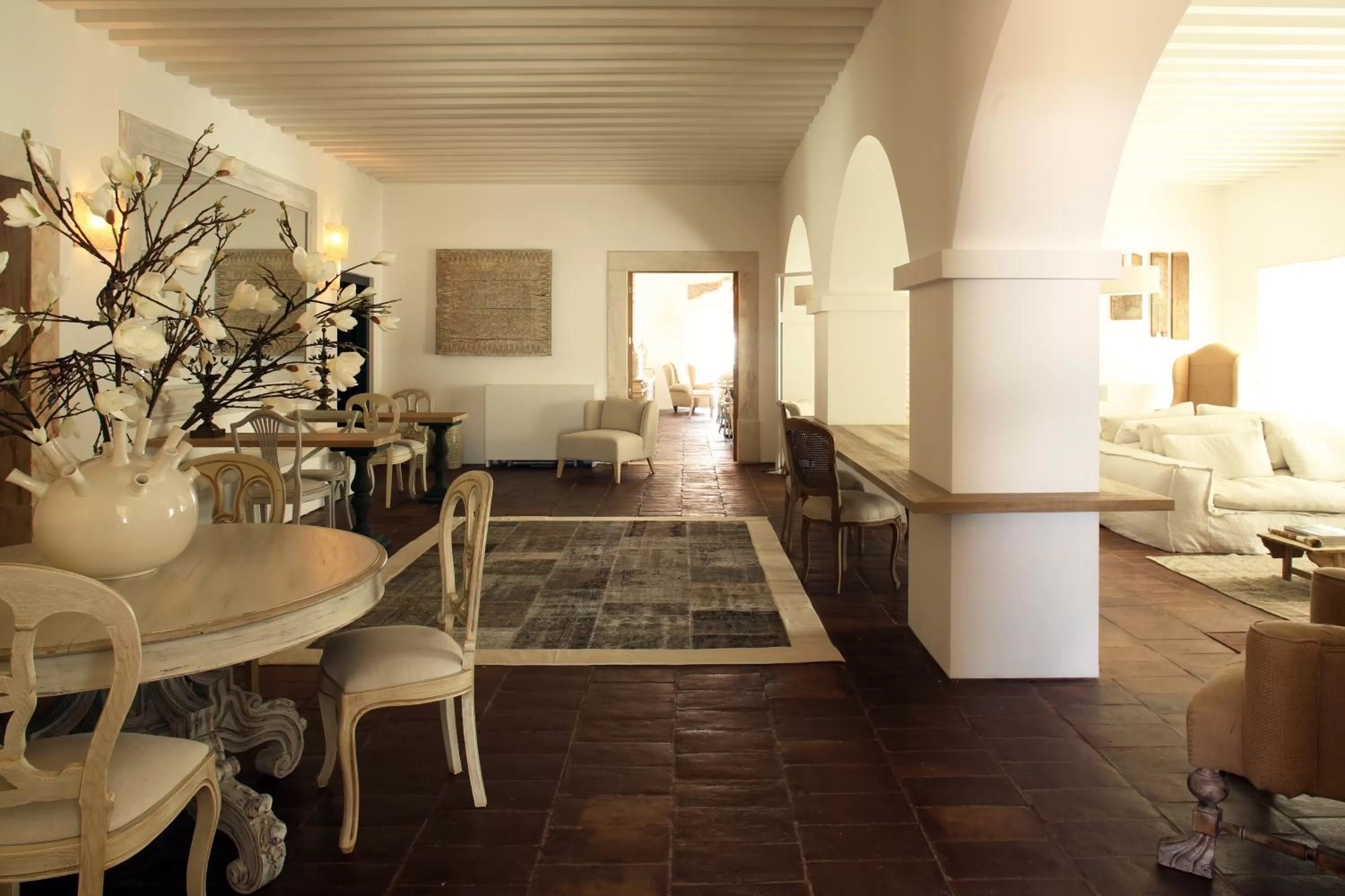 Lounge or bar in Torre de Palma Wine Hotel, Monforte, a Member of Design Hotels