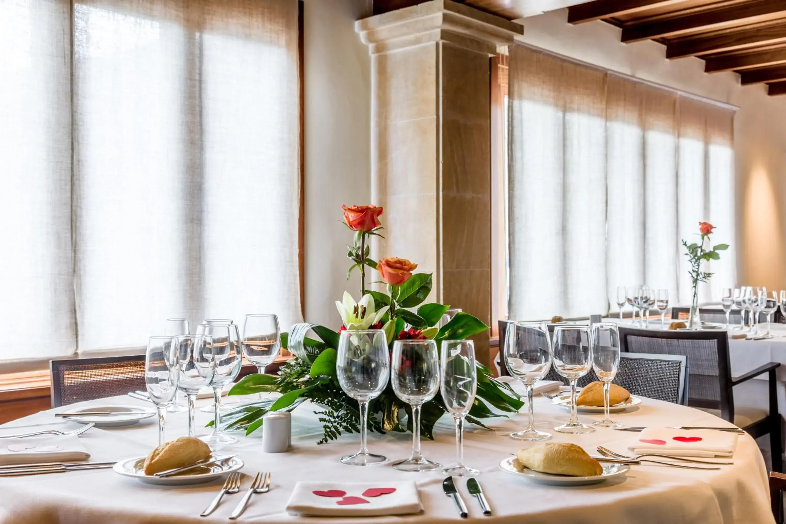 Restaurant/places to eat in Hotel Cala Sant Vicenç - Adults Only Restaurant/places to eat in Hotel Cala Sant Vicenç - Adults Only