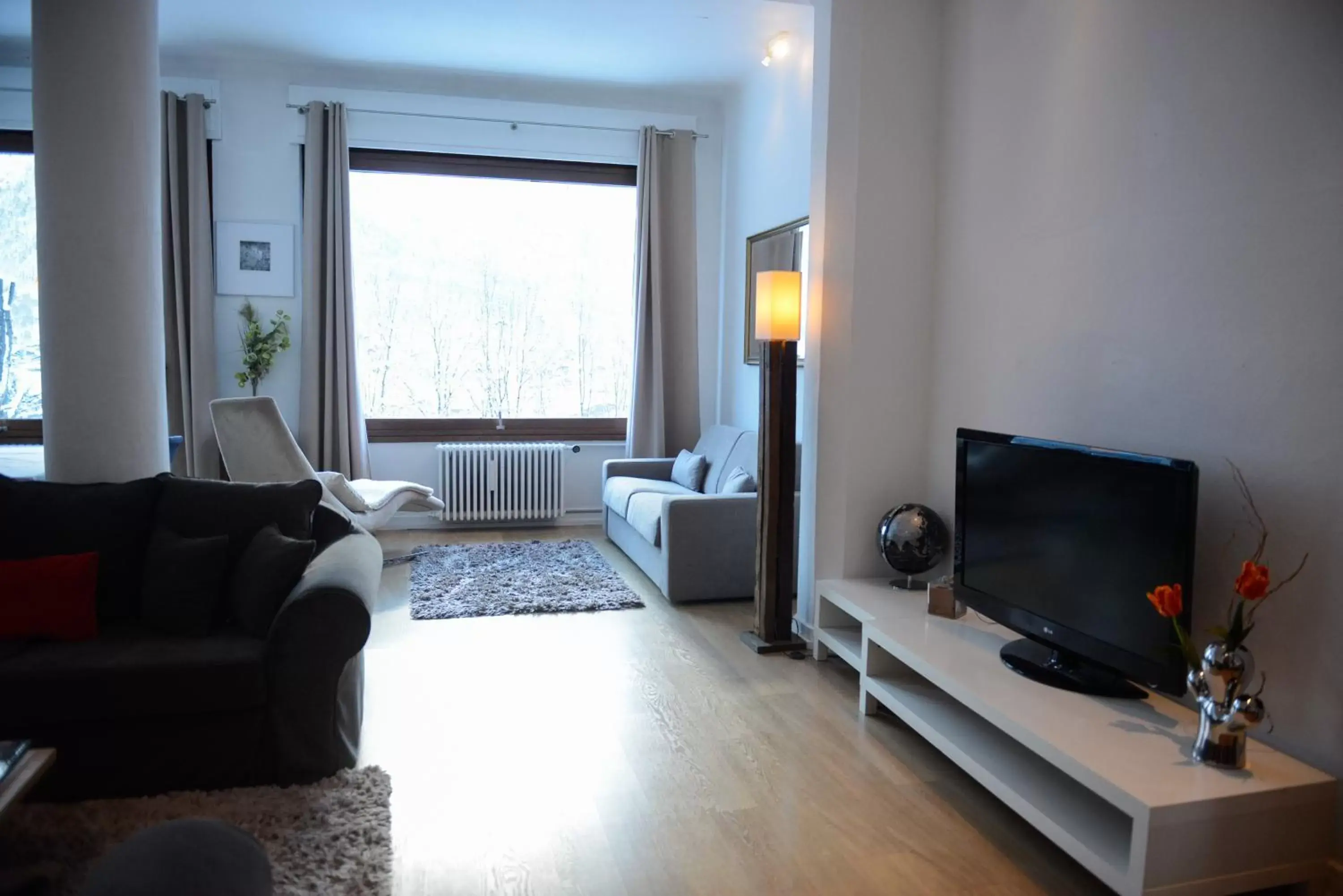 Living room, TV/Entertainment Center in Les Campanules