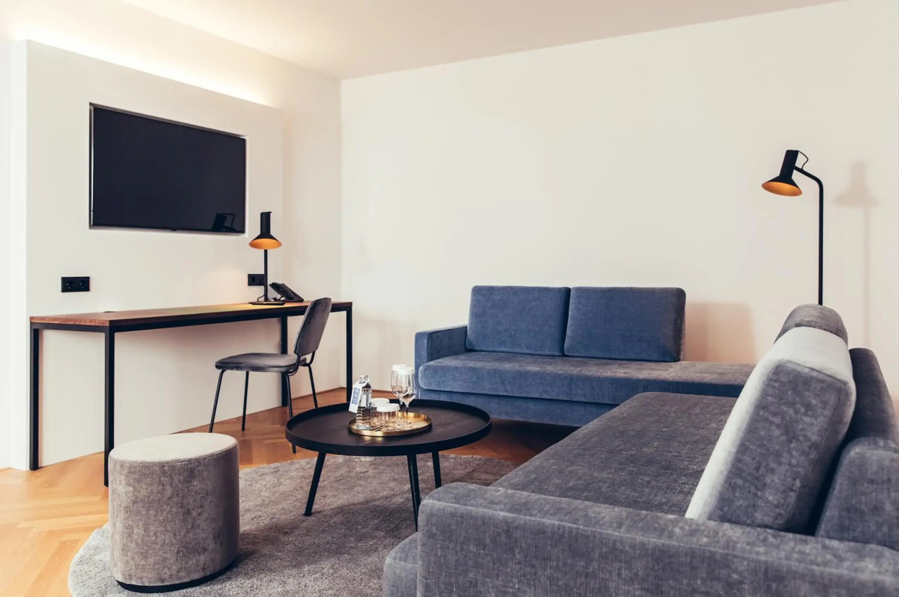 Living room, Seating Area in Hotel Dermuth Klagenfurt