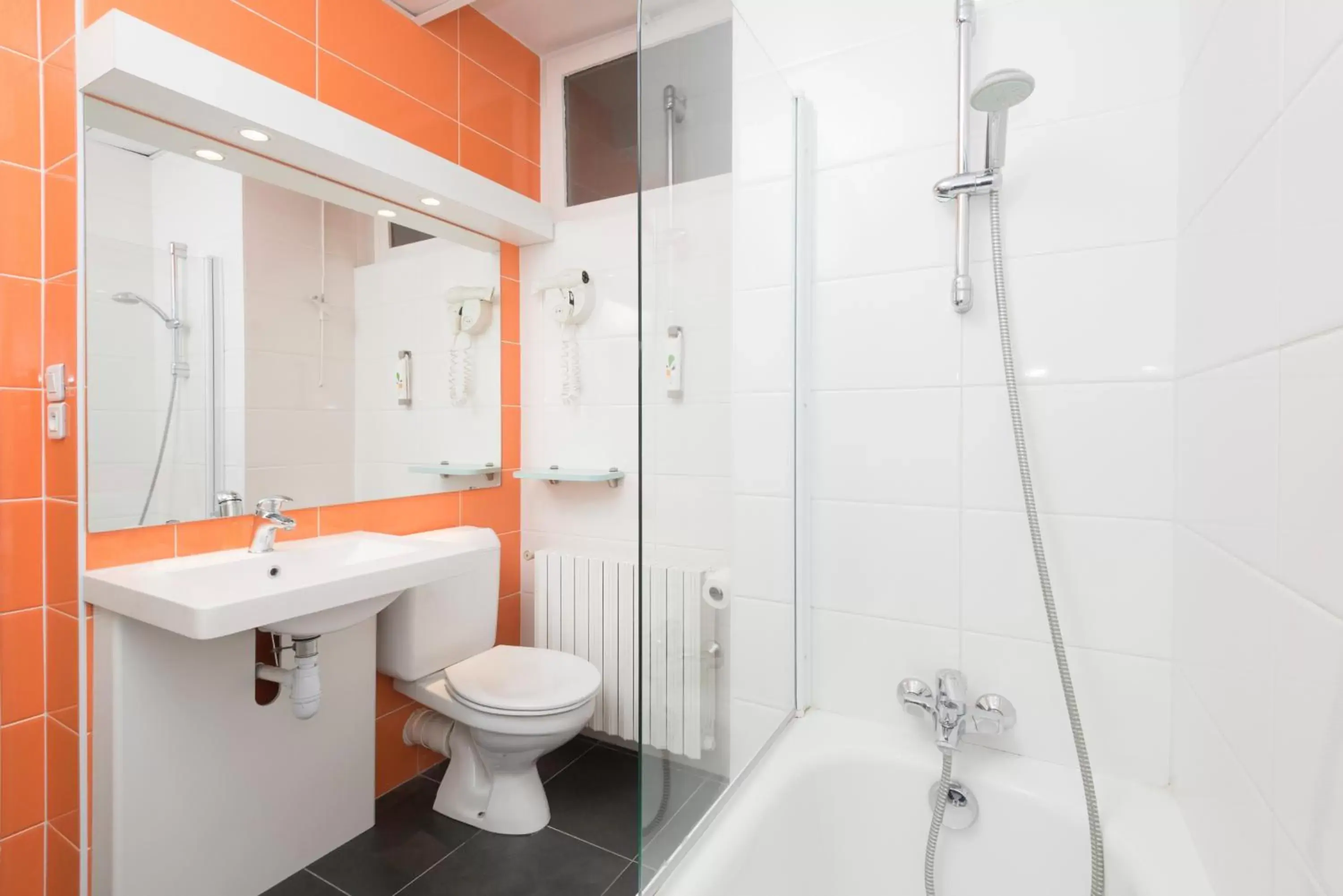 Toilet, Bathroom in ibis Styles Macon Centre