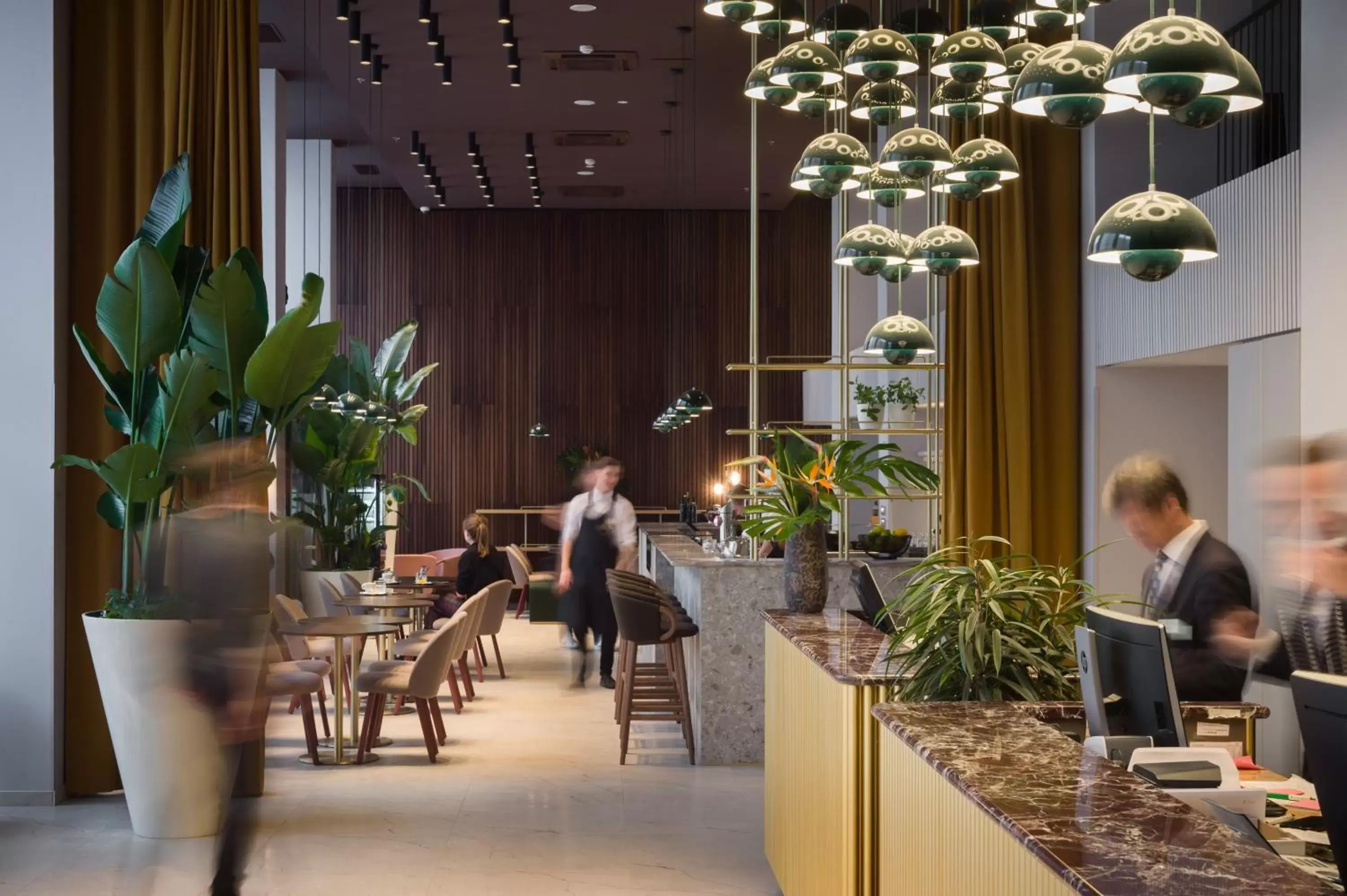 Restaurant/places to eat in Exe Lev Restaurant/places to eat in Exe Lev