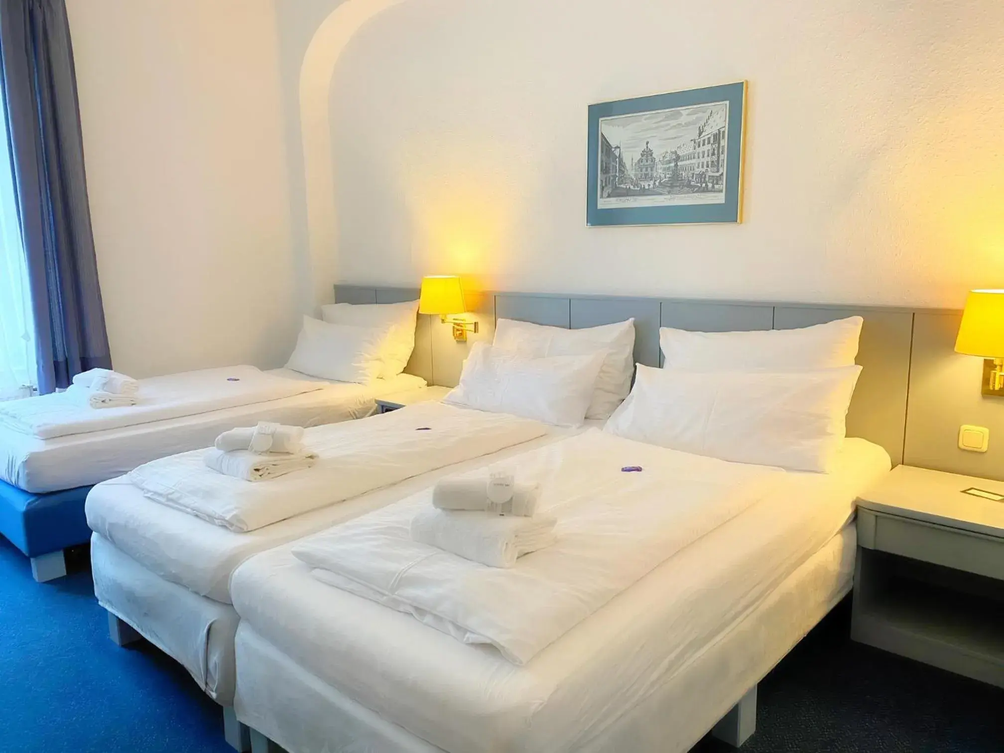 Photo of the whole room, Bed in Altstadthotel Augsburg