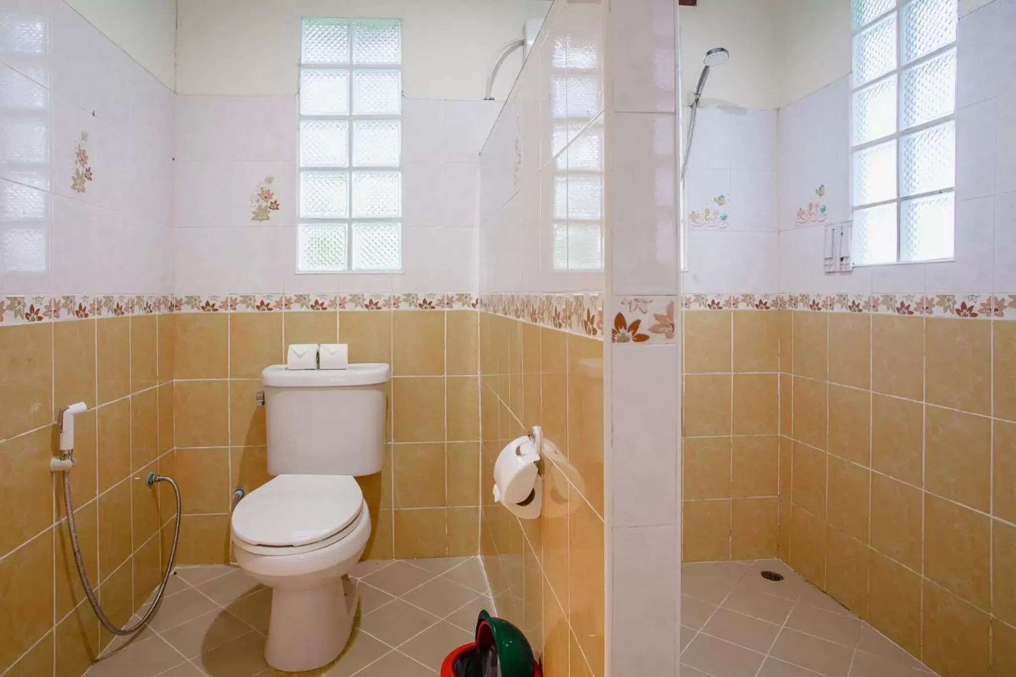 Shower, Bathroom in Aonang Cliff View Resort SHA Extra Plus