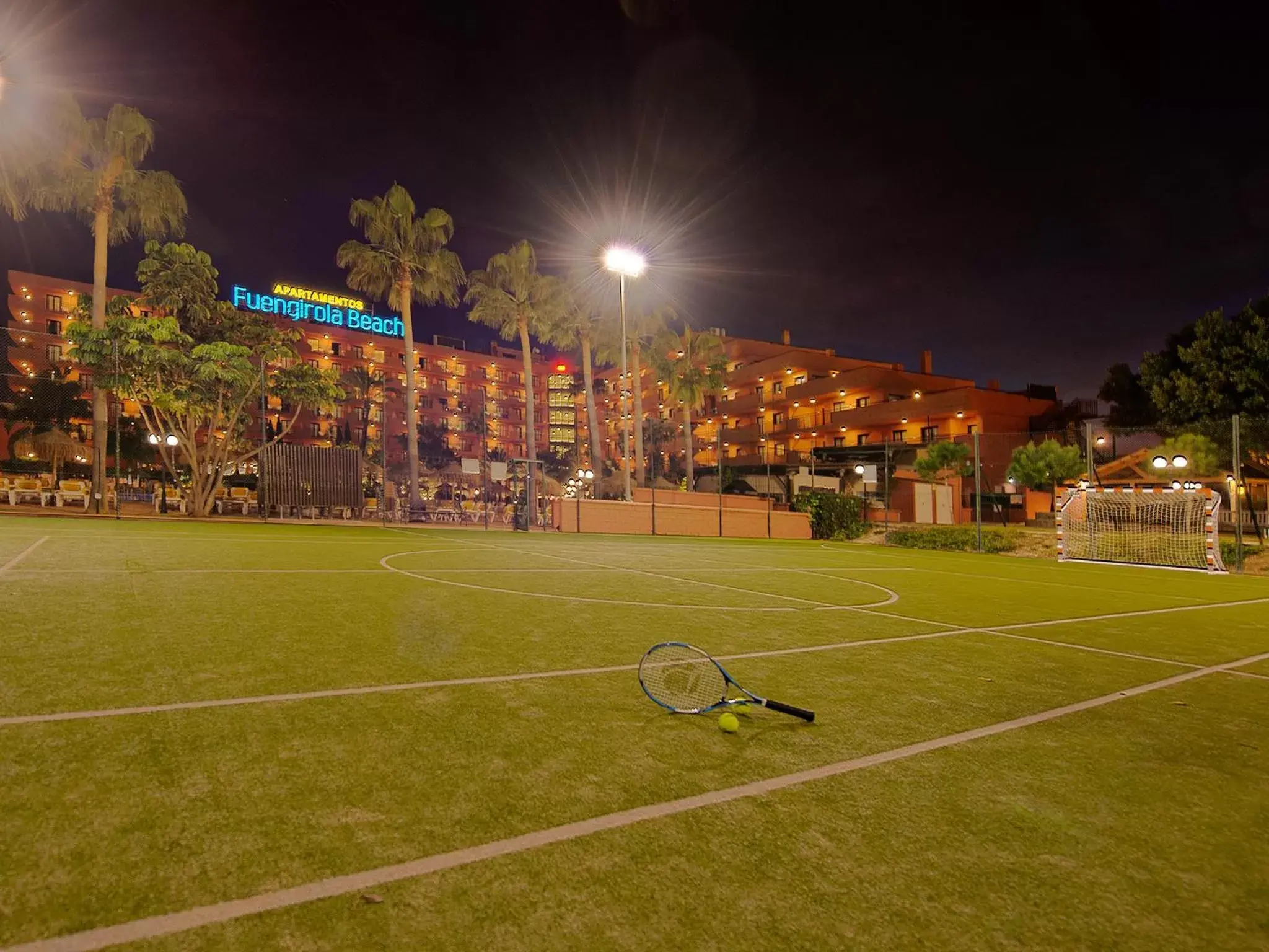 Tennis court, Other Activities in Fuengirola Beach Apartamentos Turísticos