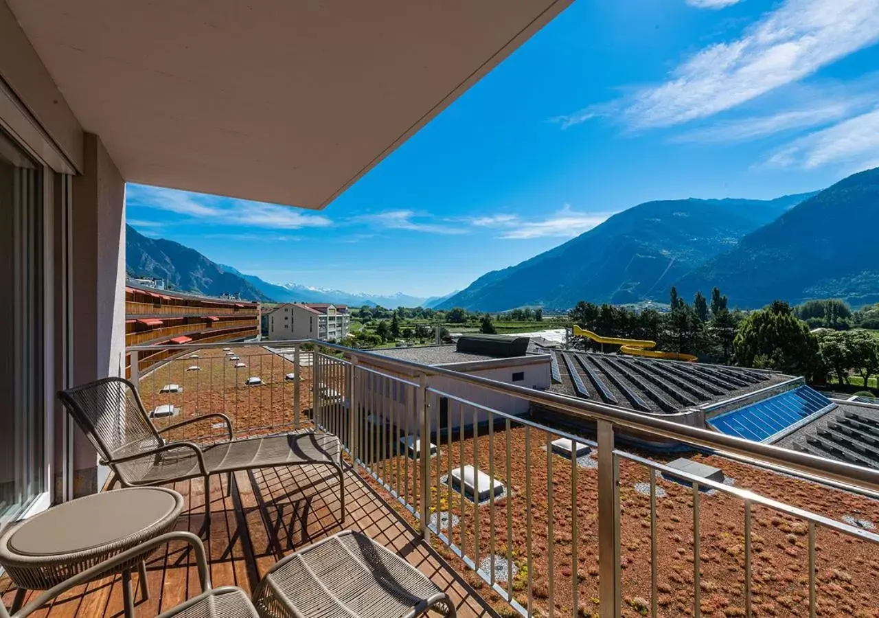 View (from property/room), Balcony/Terrace in Hôtel des Bains de Saillon