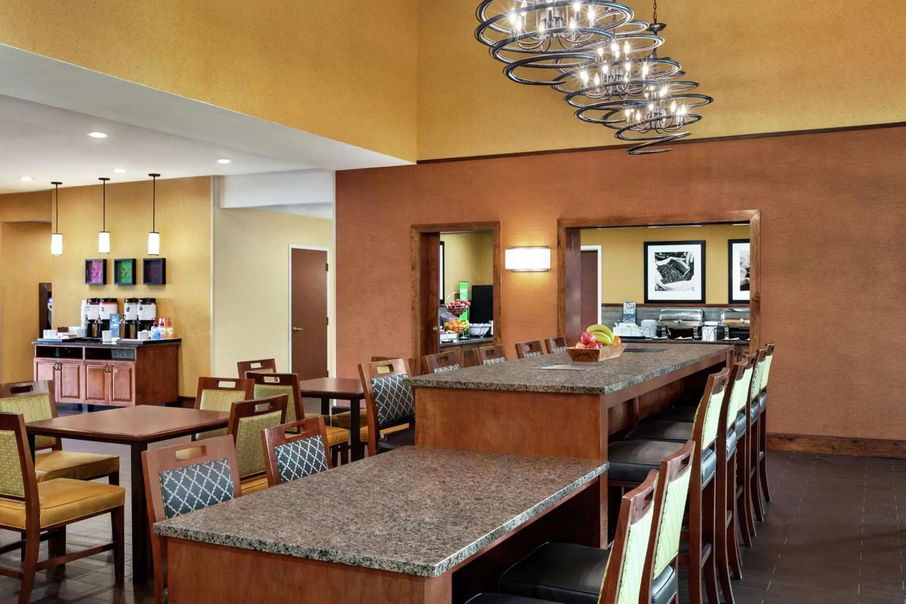 Breakfast, Restaurant/Places to Eat in Hampton Inn & Suites Dallas-Mesquite