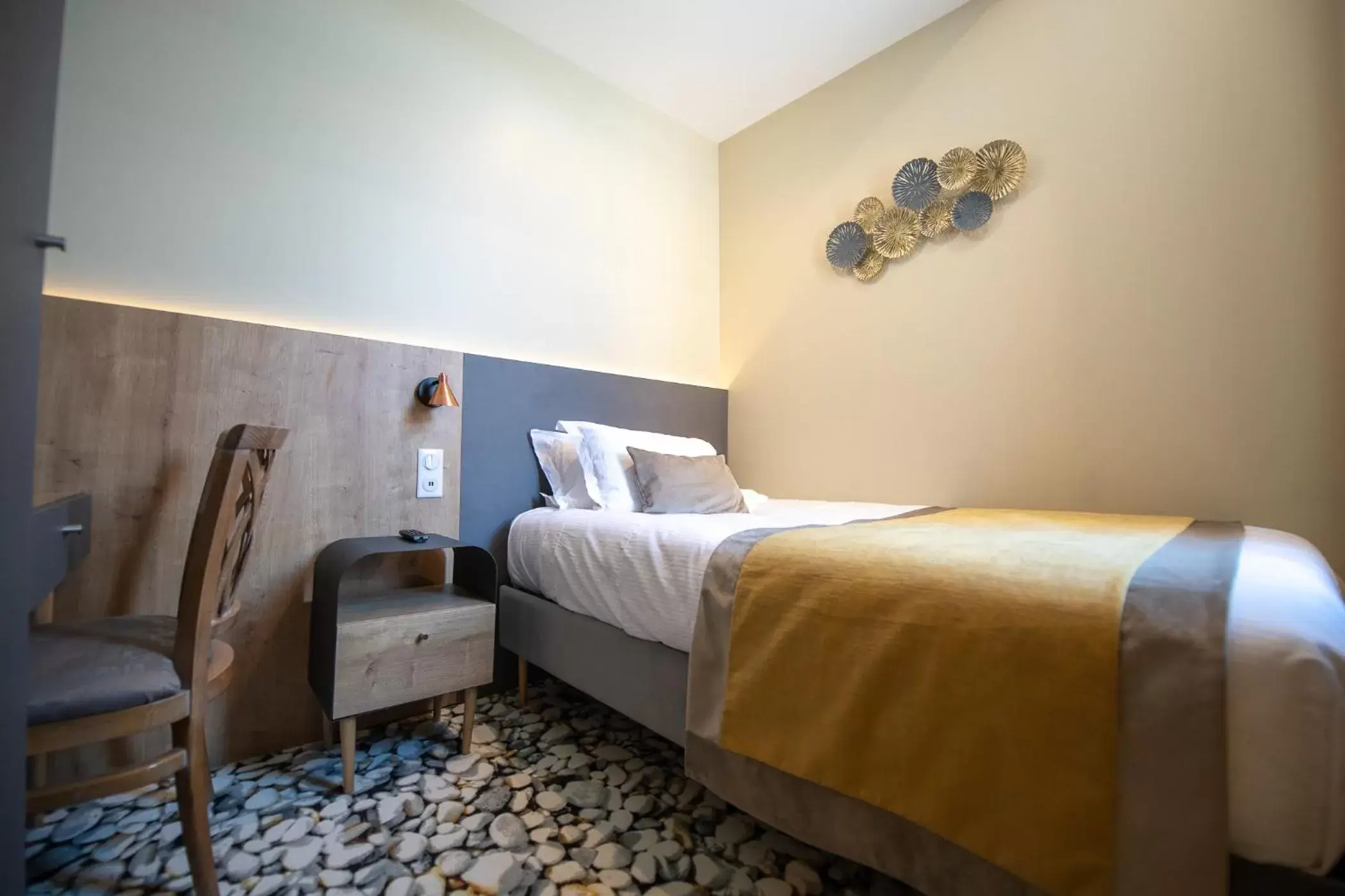 Standard Single Room - single occupancy in Le Vivier