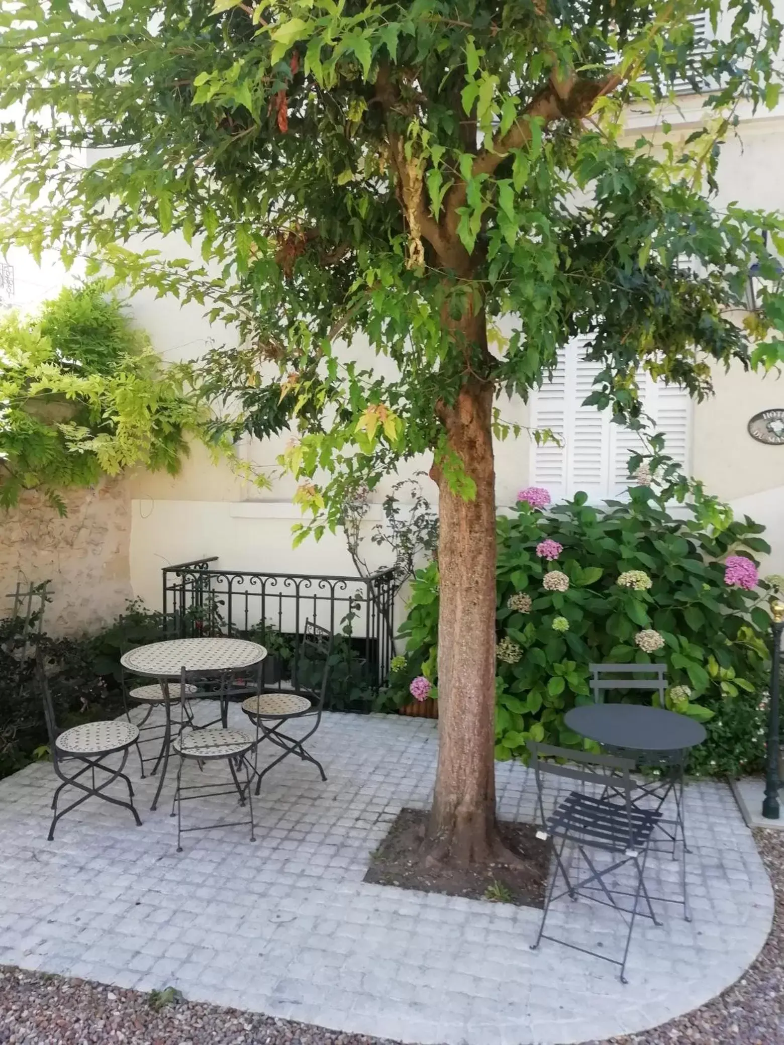 Patio, Patio/Outdoor Area in Hôtel Du Manoir