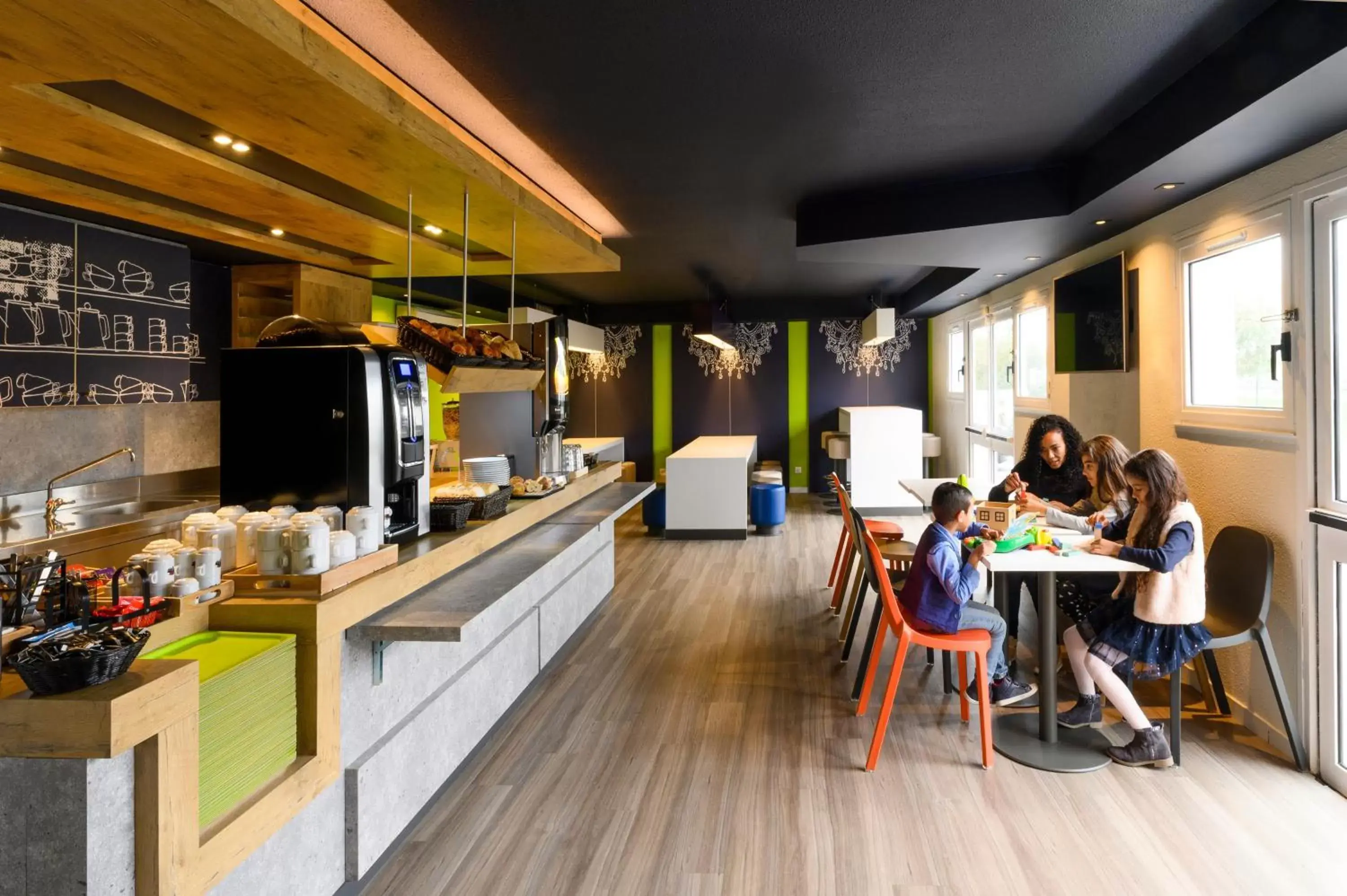 Breakfast, Restaurant/Places to Eat in Ibis budget Saint-Étienne stade