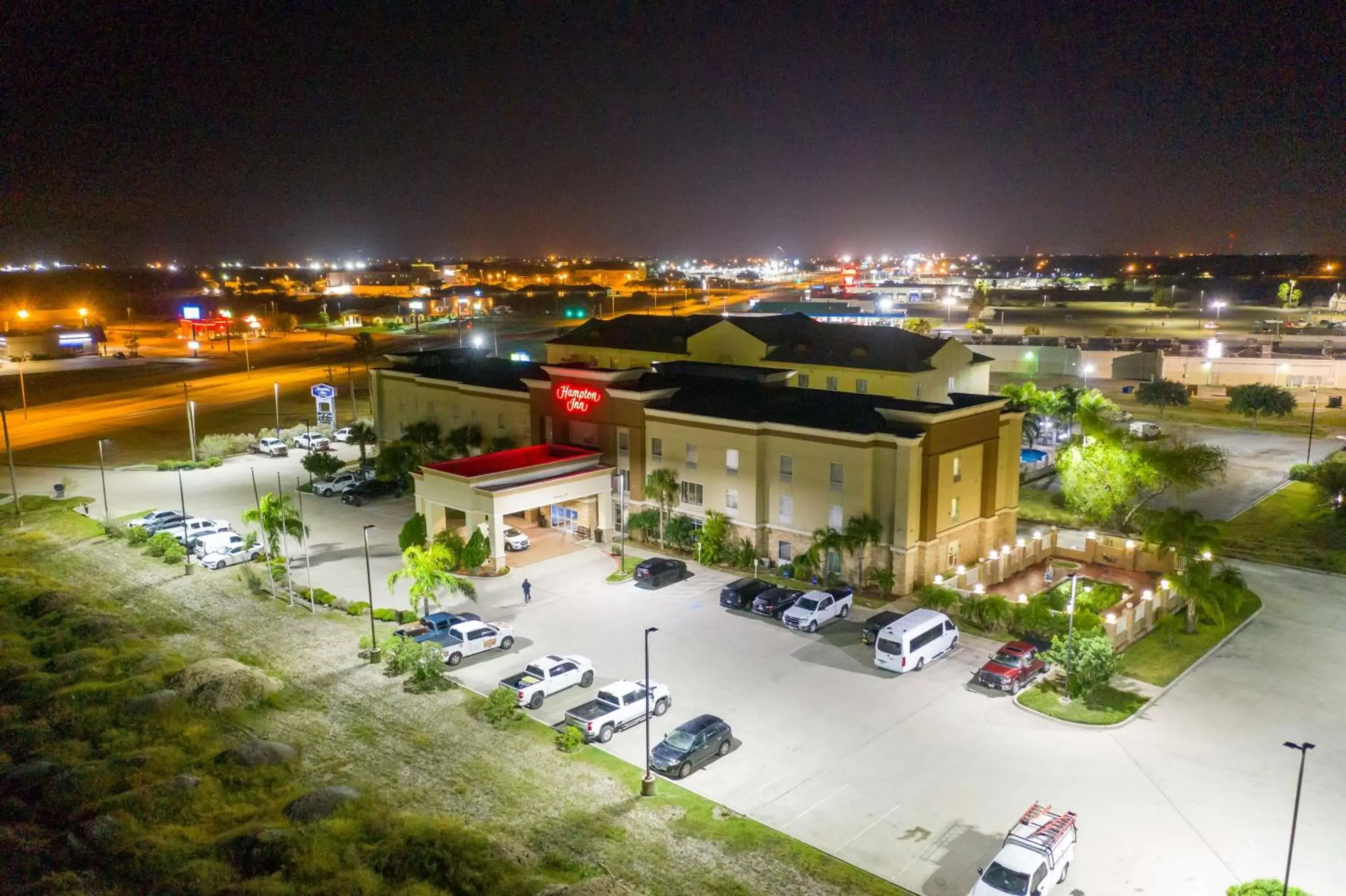 Property building, Bird's-eye View in Hampton Inn Alice