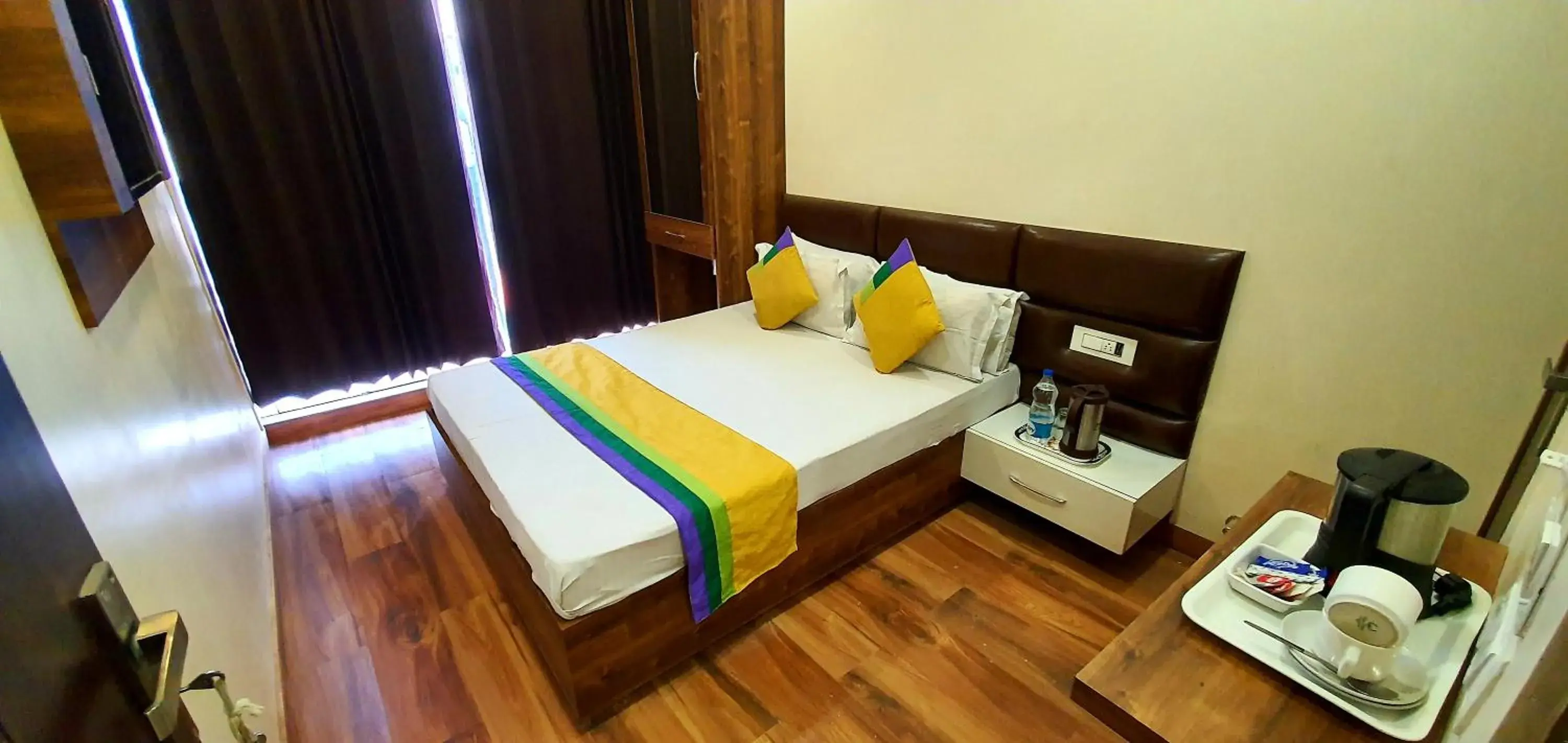 Photo of the whole room, Bed in FabExpress 56 Amritsar