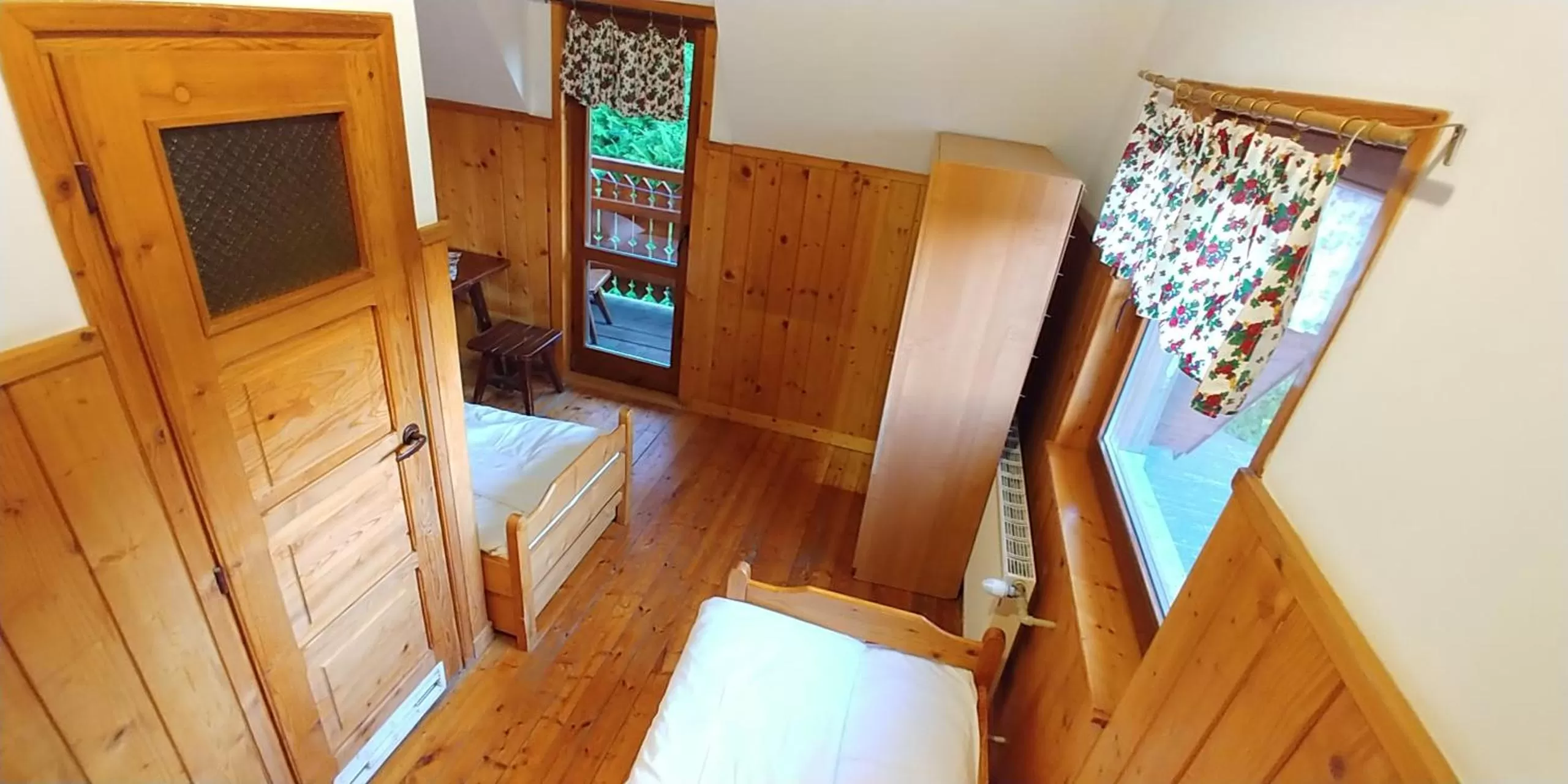 Double Room with Balcony in Schronisko PTTK na Jaworzynie Krynickiej