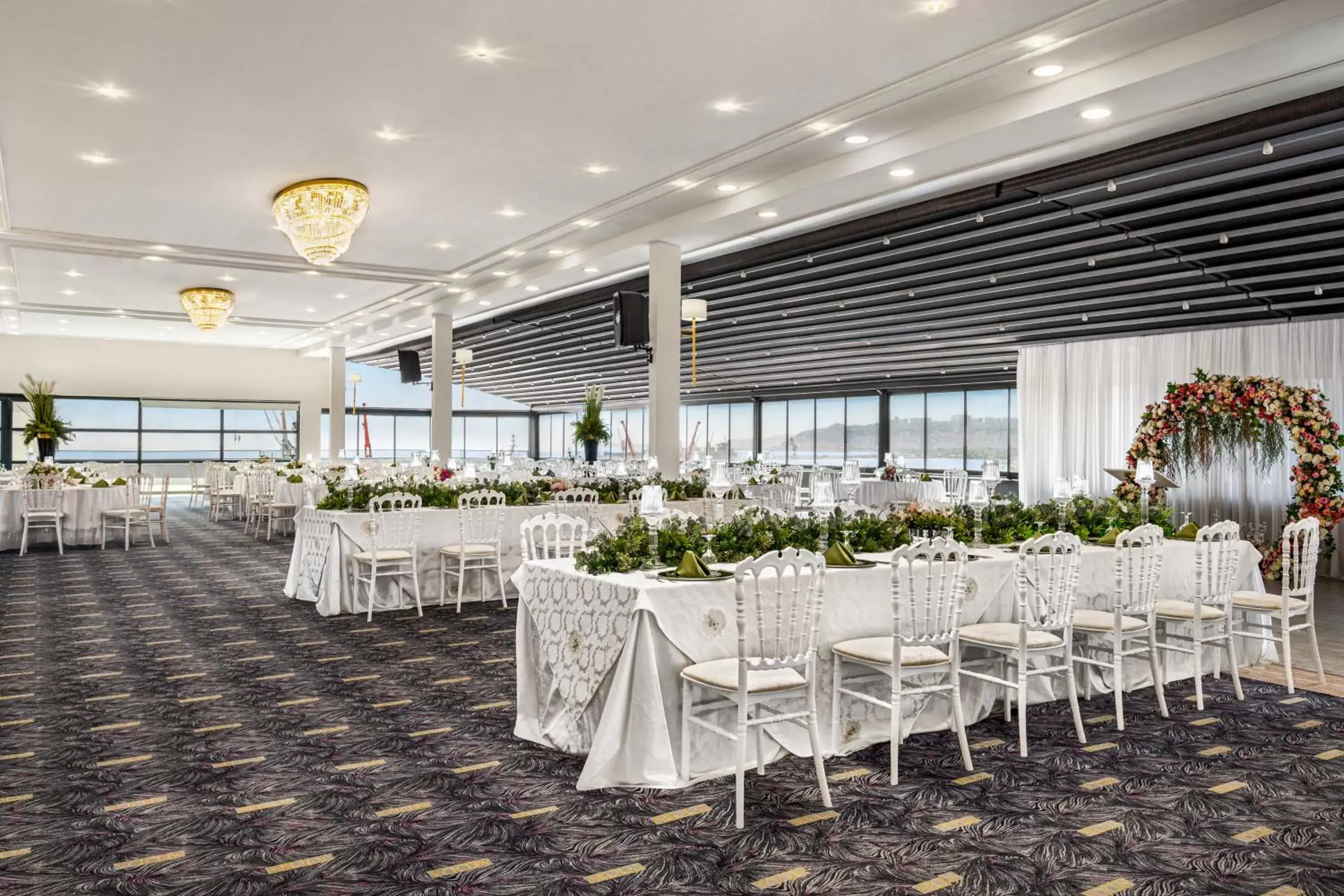 Restaurant/places to eat, Banquet Facilities in Ramada Plaza by Wyndham Samsun