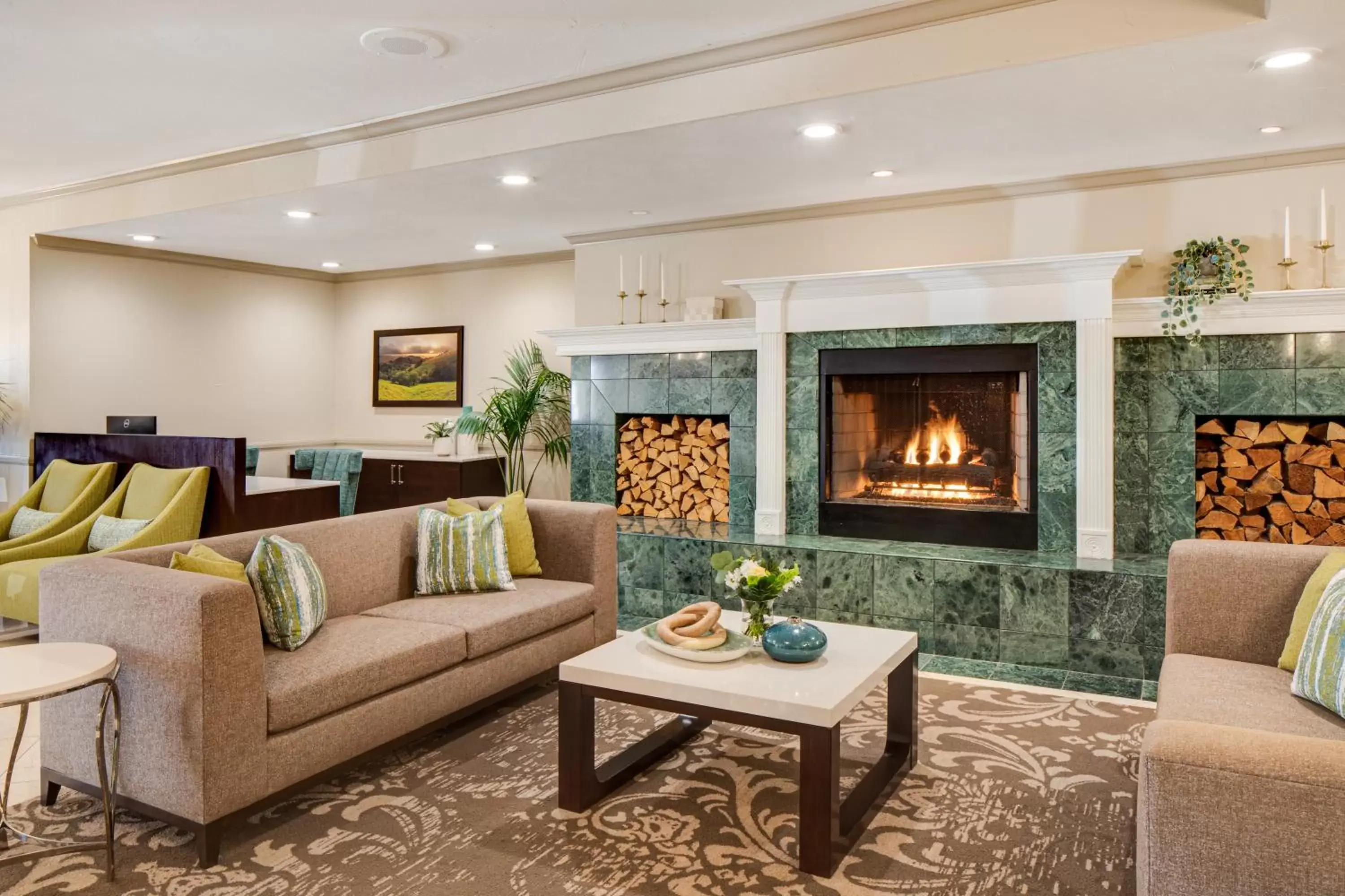 Lobby or reception, Seating Area in Ayres Hotel Corona East