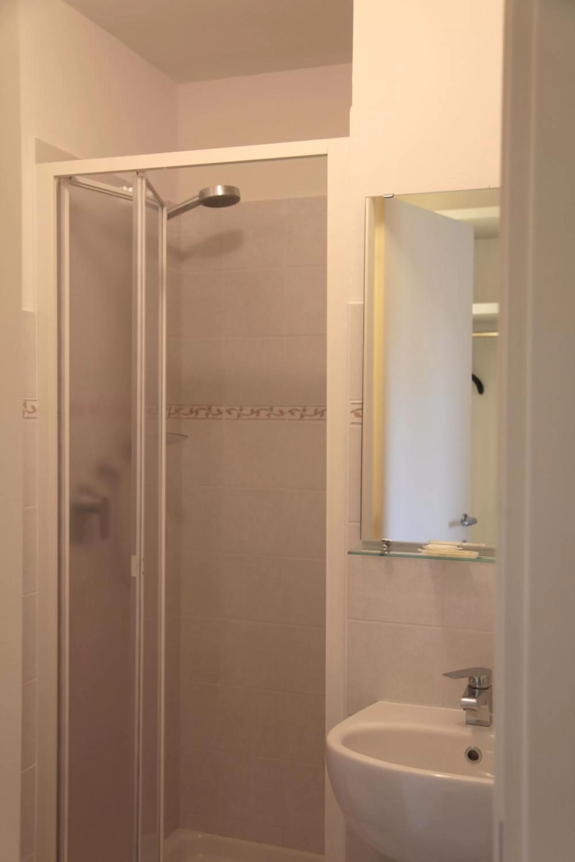 Bathroom in Hotel Gardenia