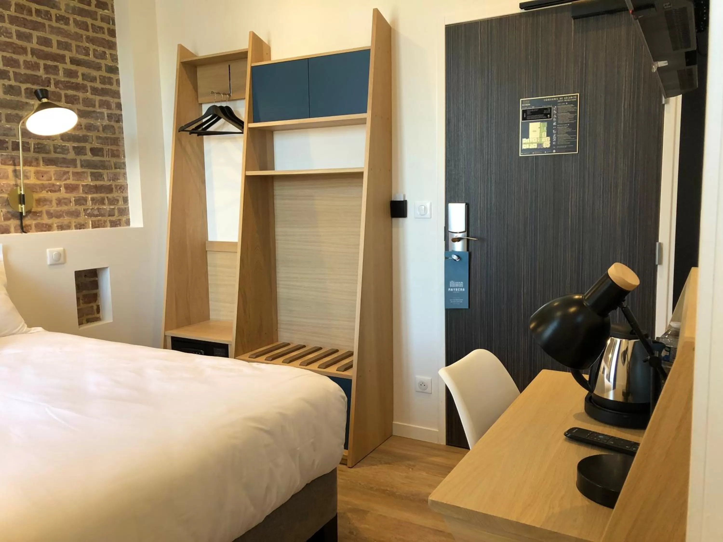 Photo of the whole room, Bed in Mayrena Hotel Restaurant