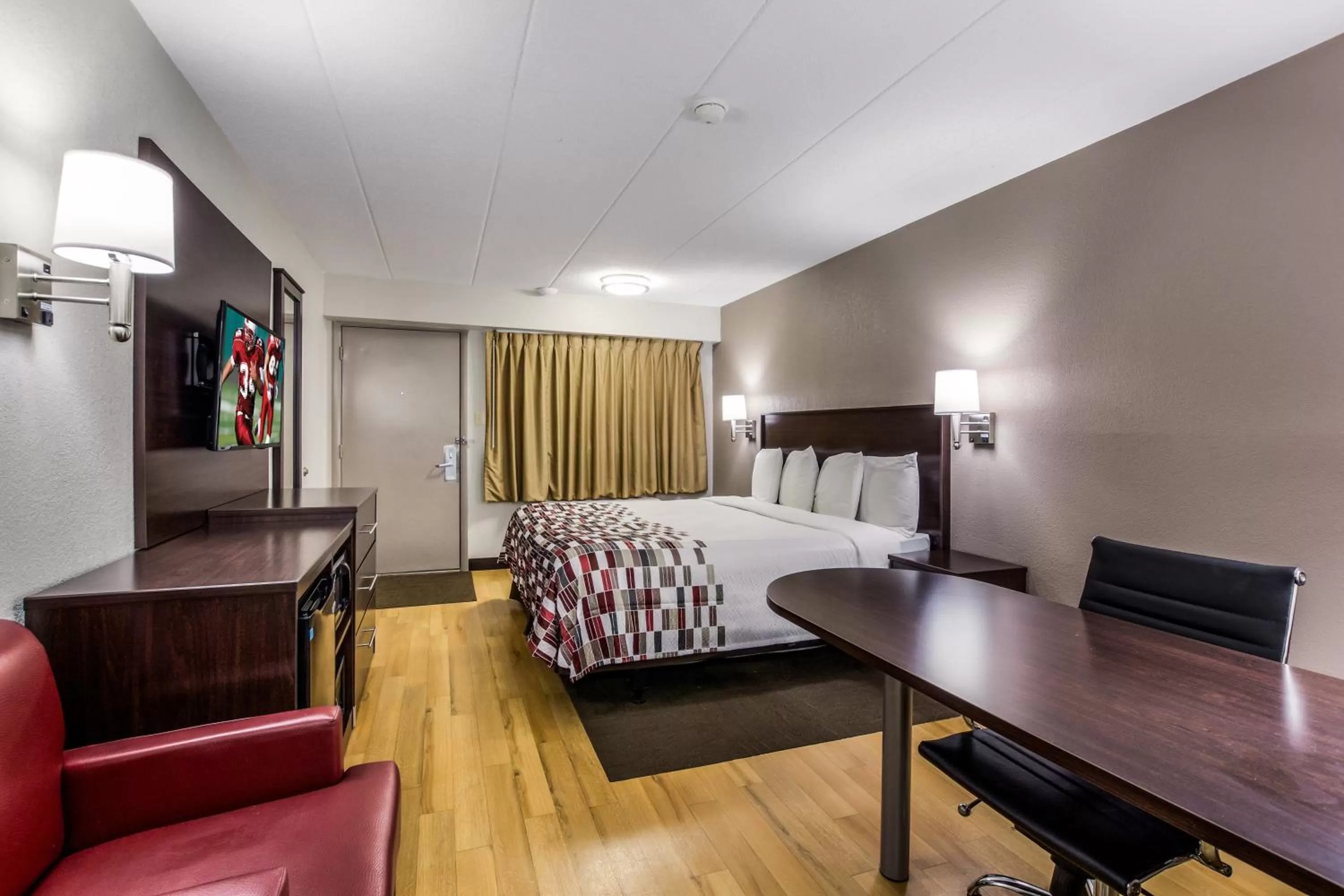 Bedroom, Bed in Red Roof Inn Lexington