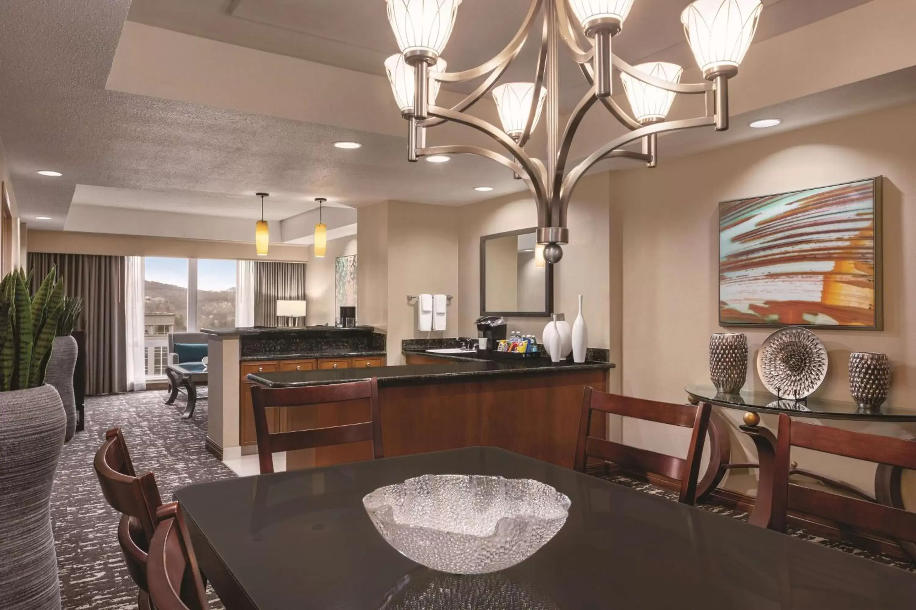 Living room, Restaurant/Places to Eat in Embassy Suites by Hilton Nashville South Cool Springs