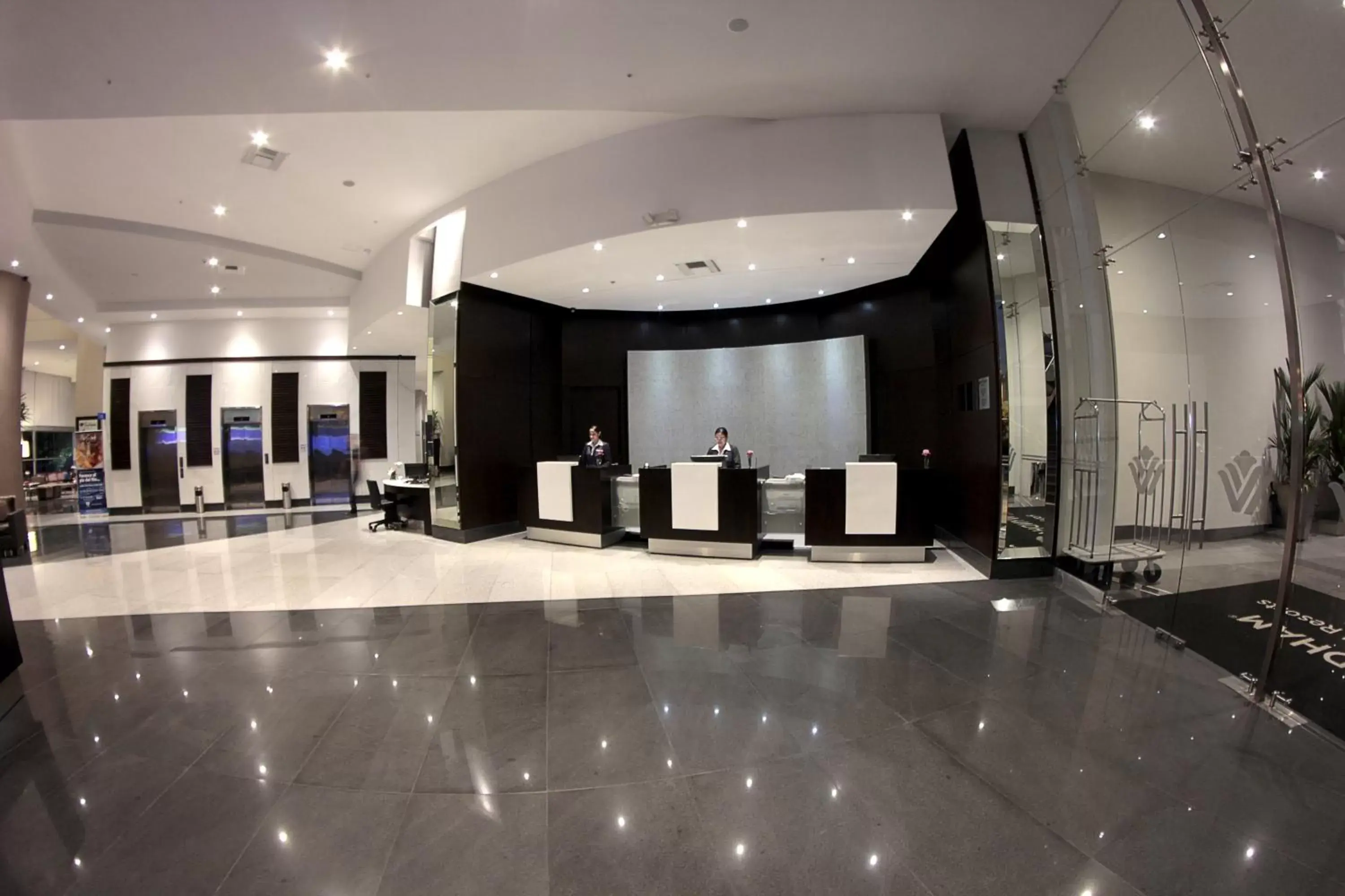 Lobby or reception, Lobby/Reception in Wyndham Guayaquil, Puerto Santa Ana