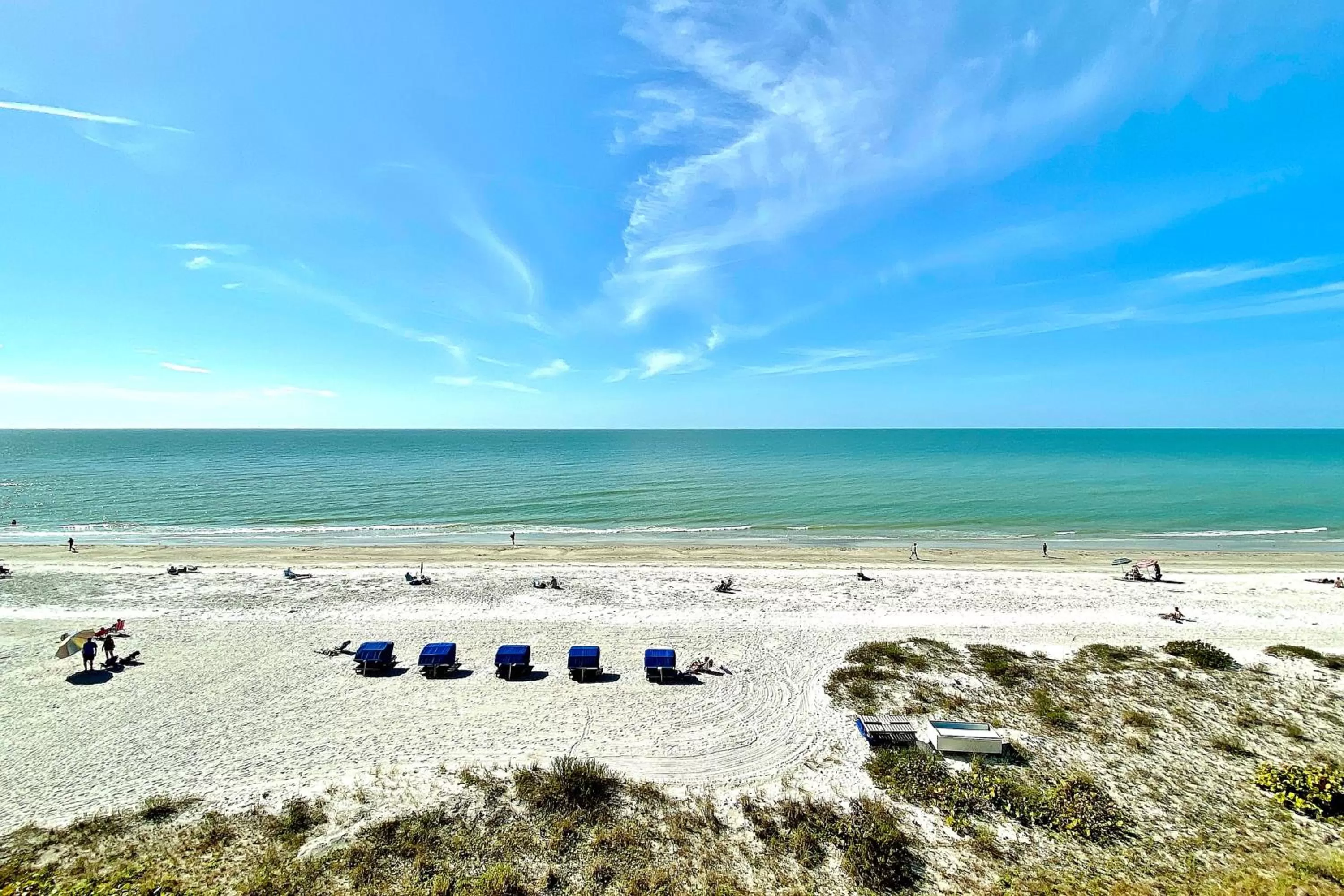 Beach in Chateaux Sunset Suites 408