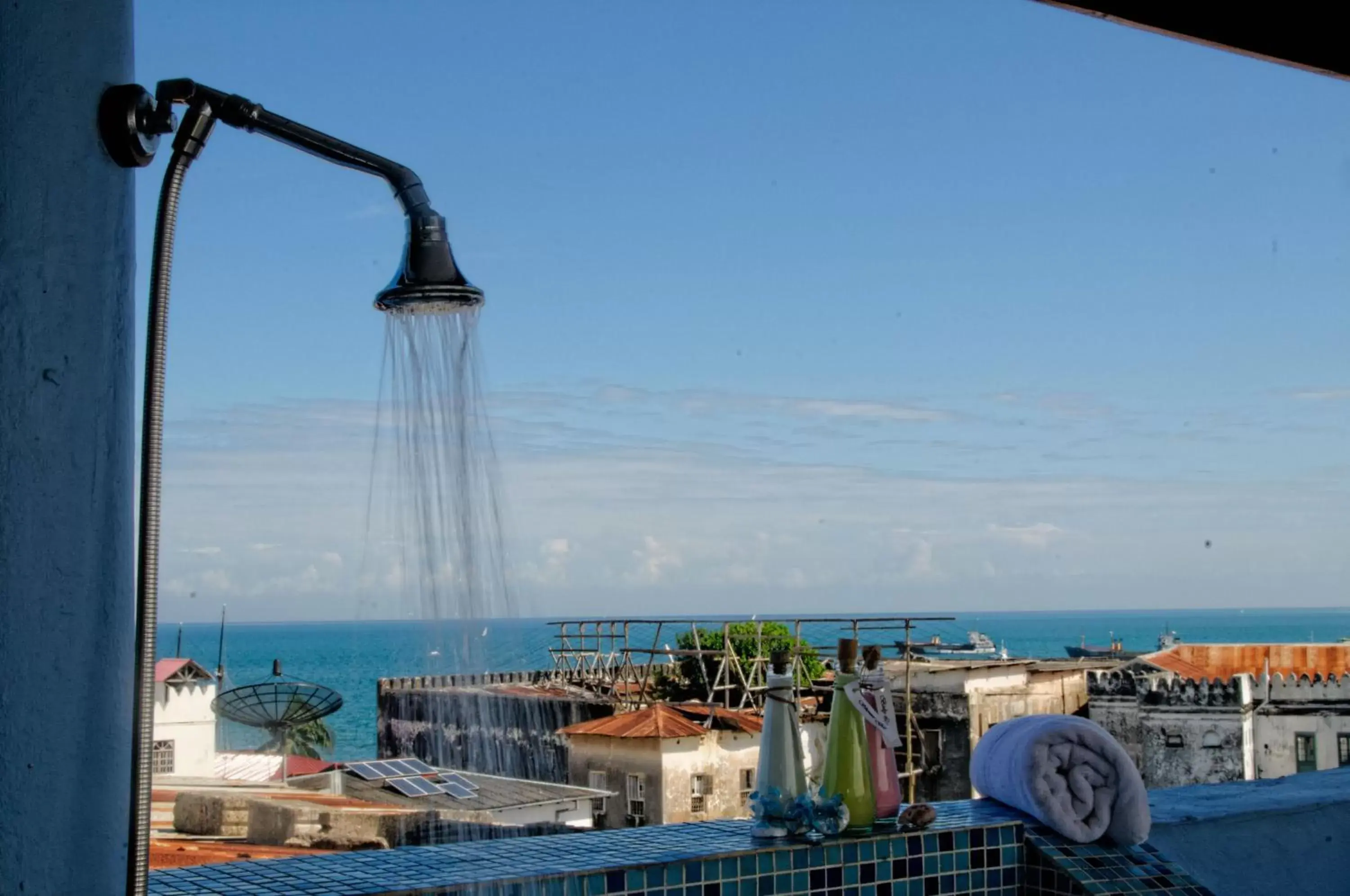 Shower in Zanzibar Palace Hotel