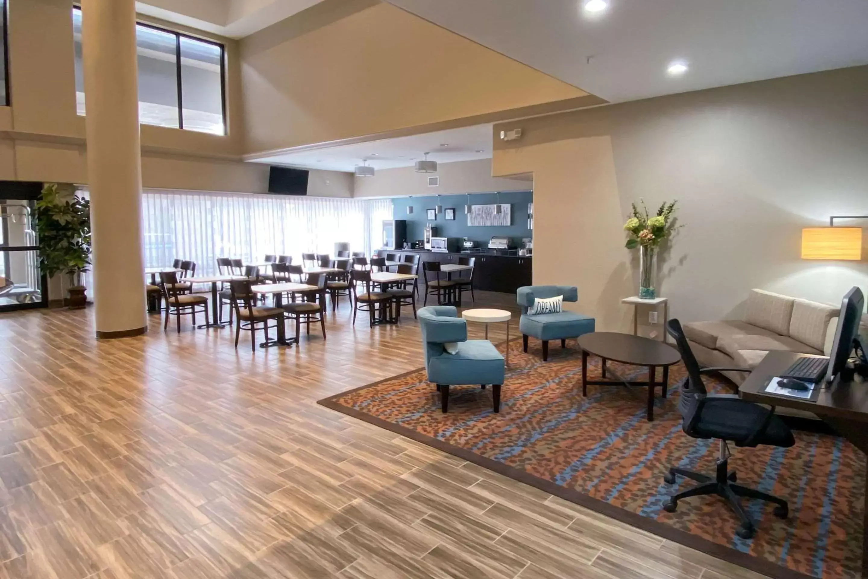 Lobby or reception, Restaurant/Places to Eat in Sleep Inn & Suites Pearland - Houston South